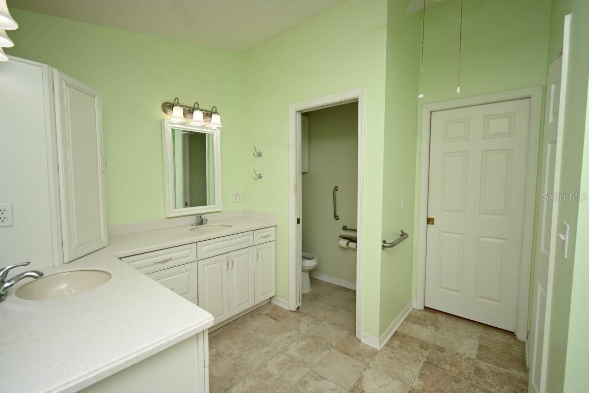 12125 KNOTTY PINE LOOP, SAN ANTONIO, FL, 33576