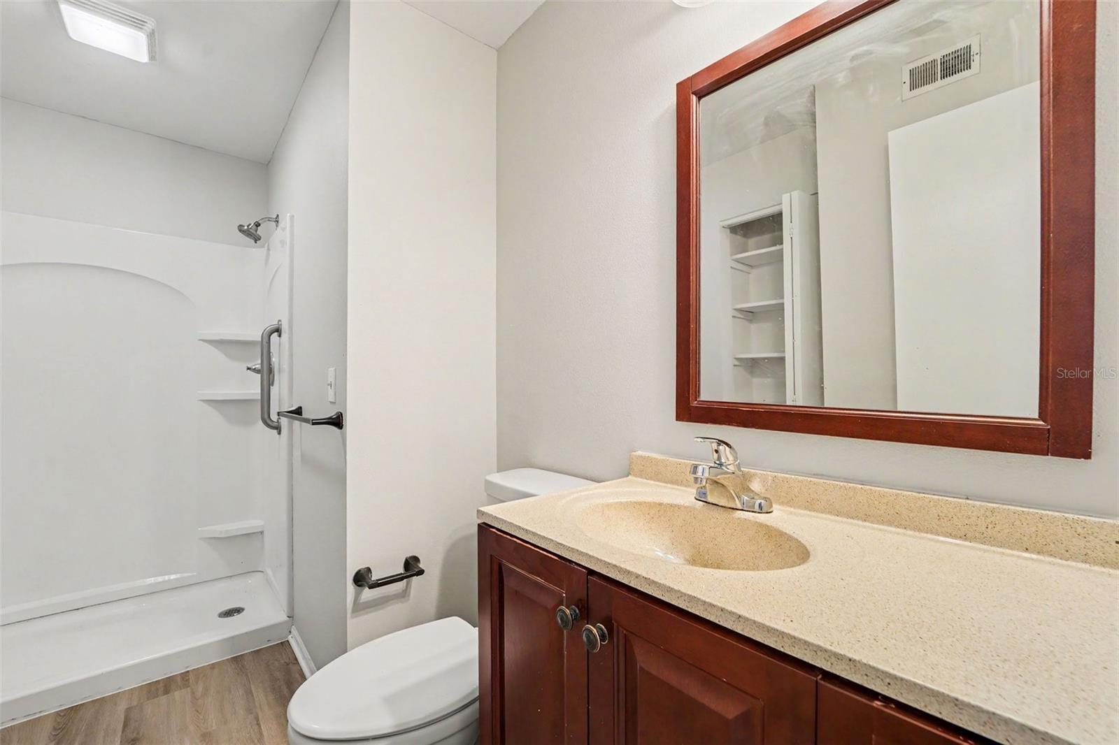 8308 OLEANDER LN, TAMPA, FL, 33637