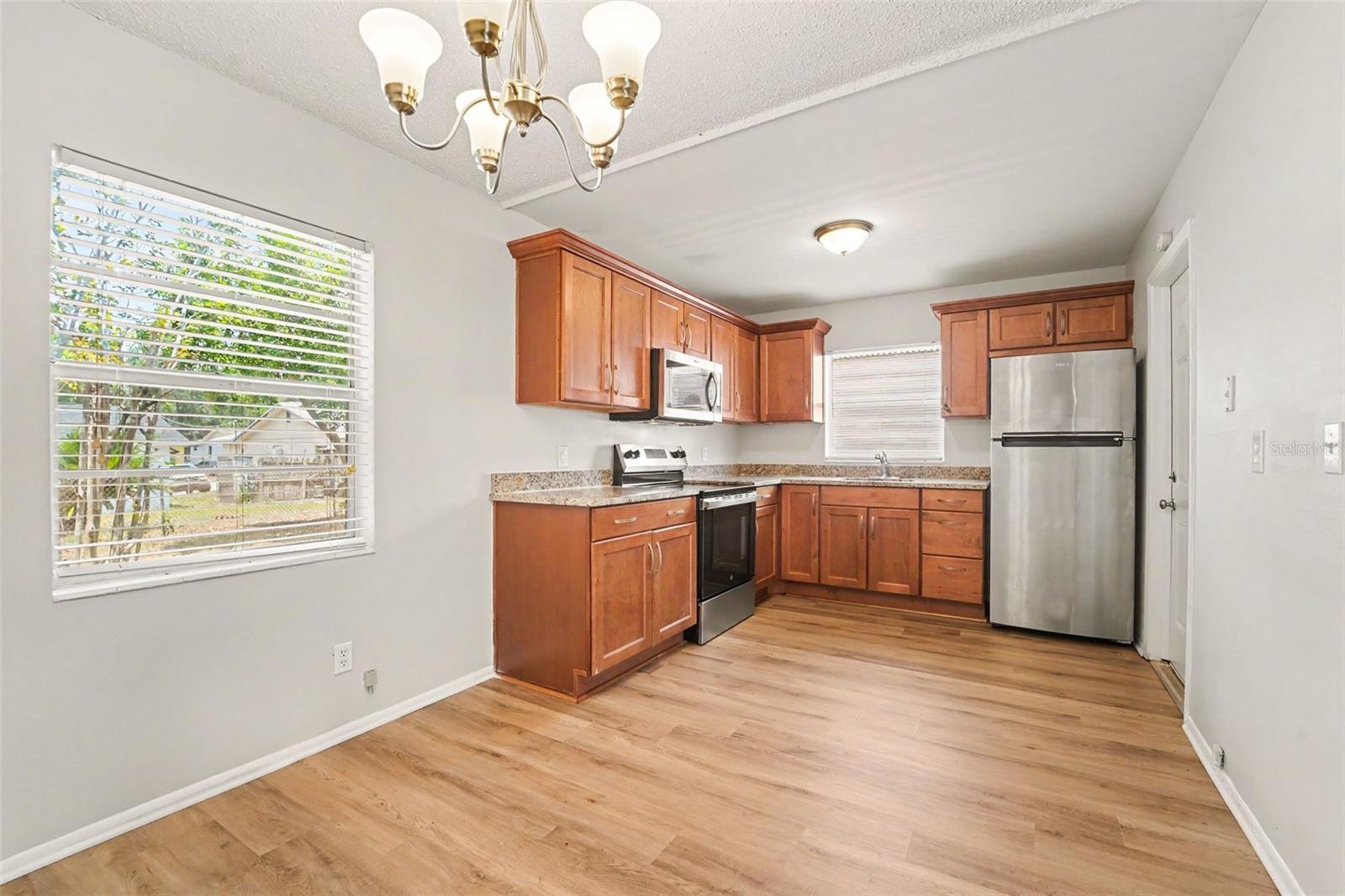 8308 OLEANDER LN, TAMPA, FL, 33637