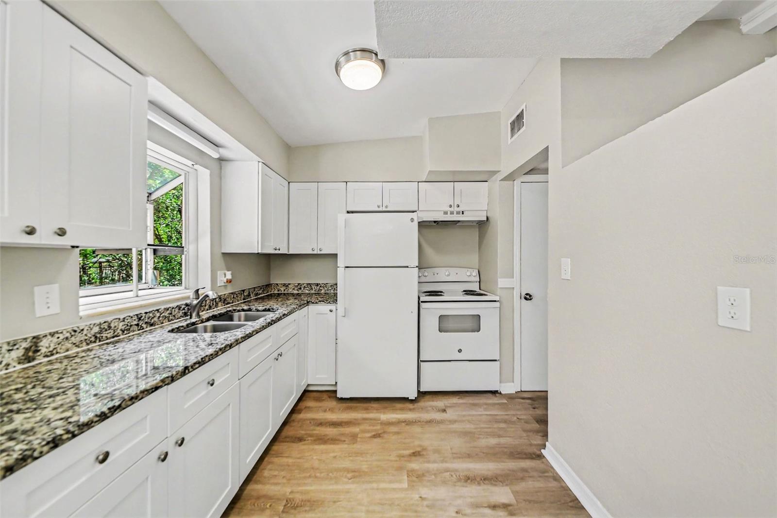 5909 WOLF RD, ORLANDO, FL, 32808