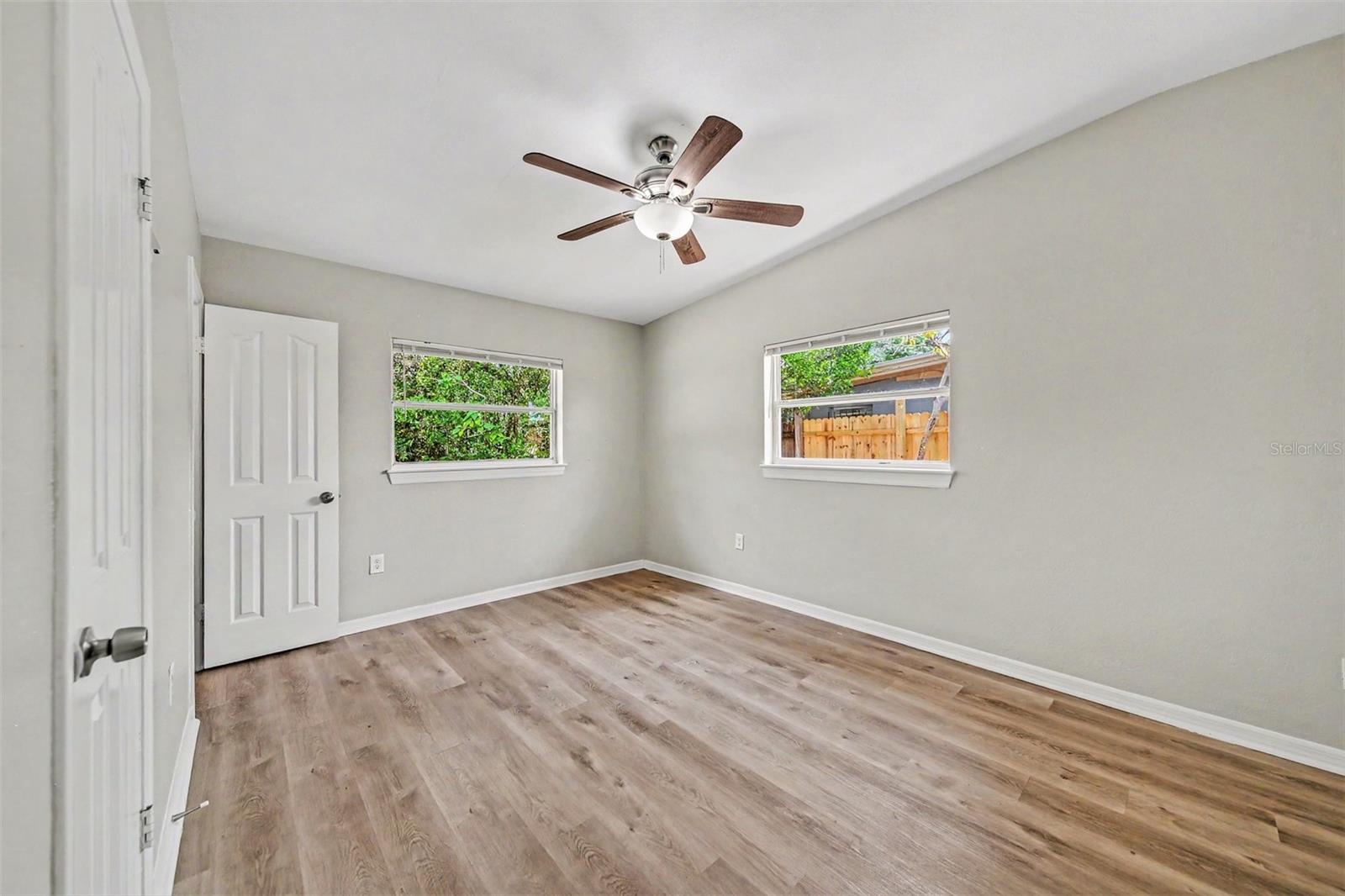 5909 WOLF RD, ORLANDO, FL, 32808