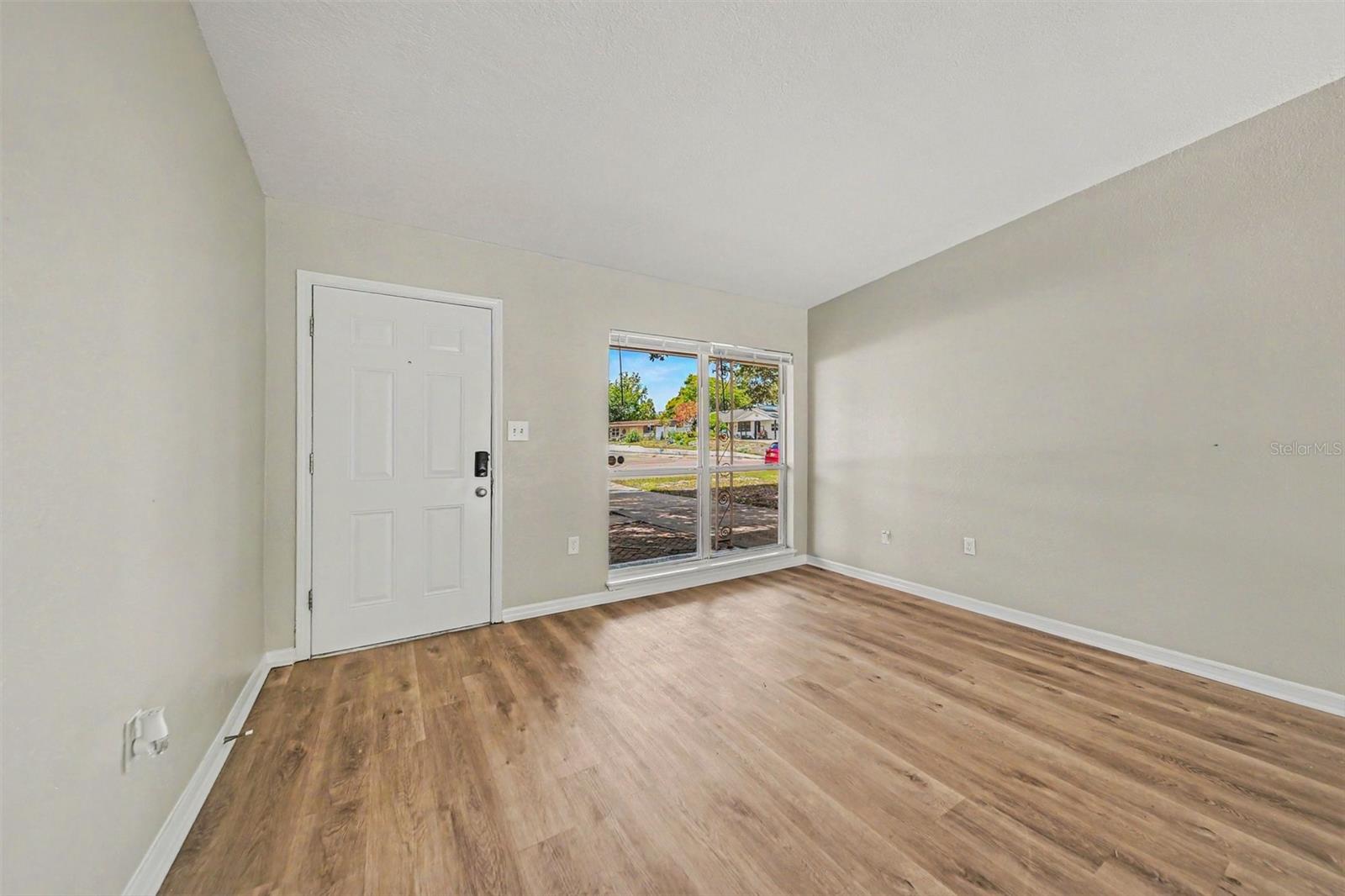 5909 WOLF RD, ORLANDO, FL, 32808