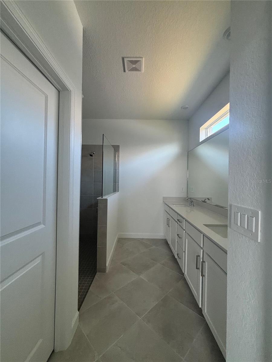 7869 LAKES EDGE LN, PORT CHARLOTTE, FL, 33981