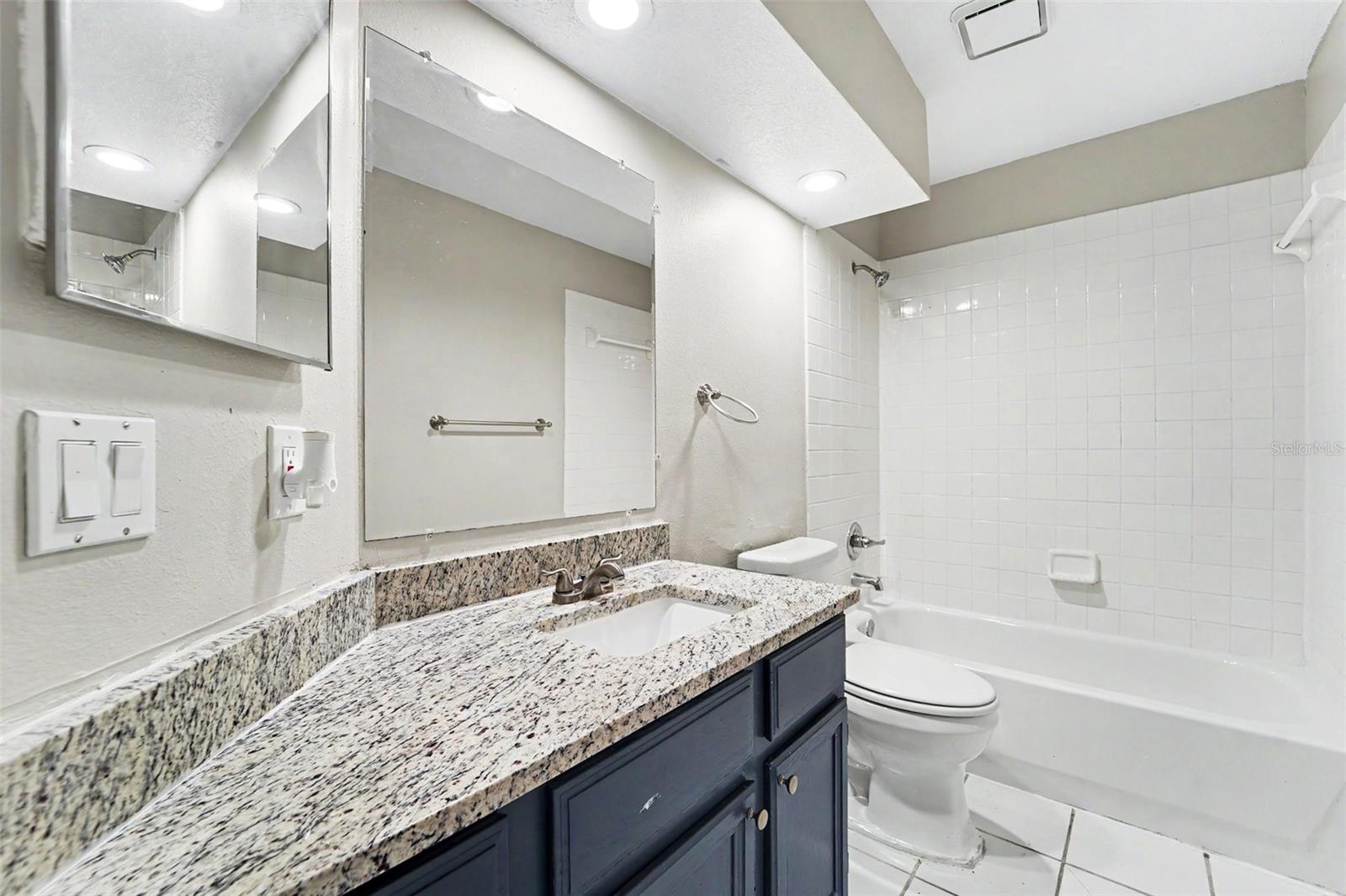 7603 SAVANNAH LN, TAMPA, FL, 33637
