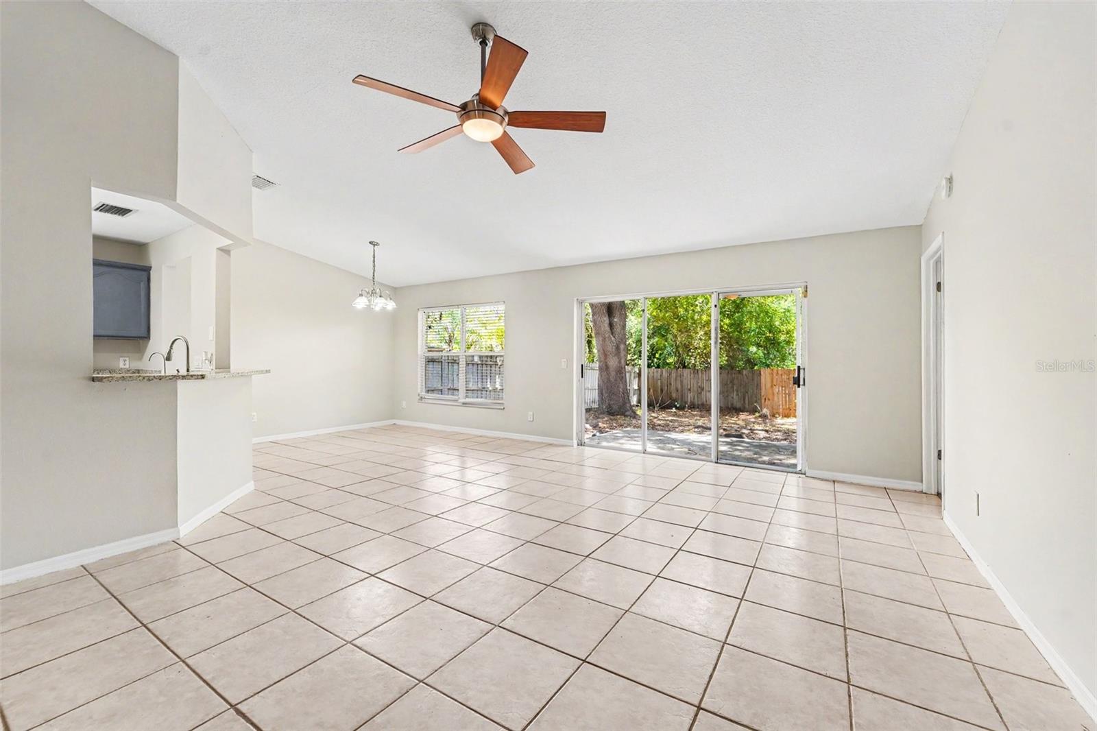 7603 SAVANNAH LN, TAMPA, FL, 33637