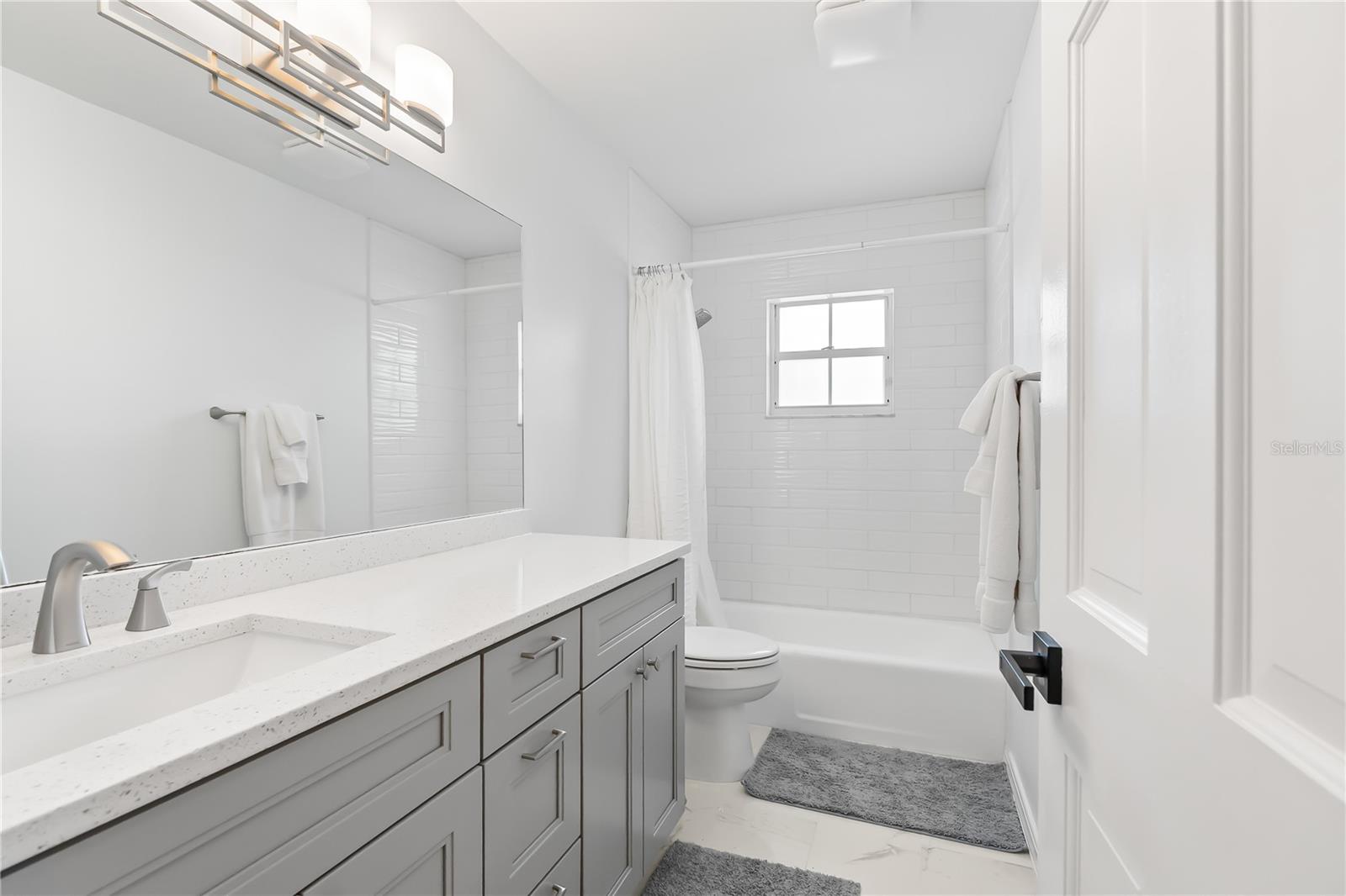 565 HAYMAN CT, DEBARY, FL, 32713