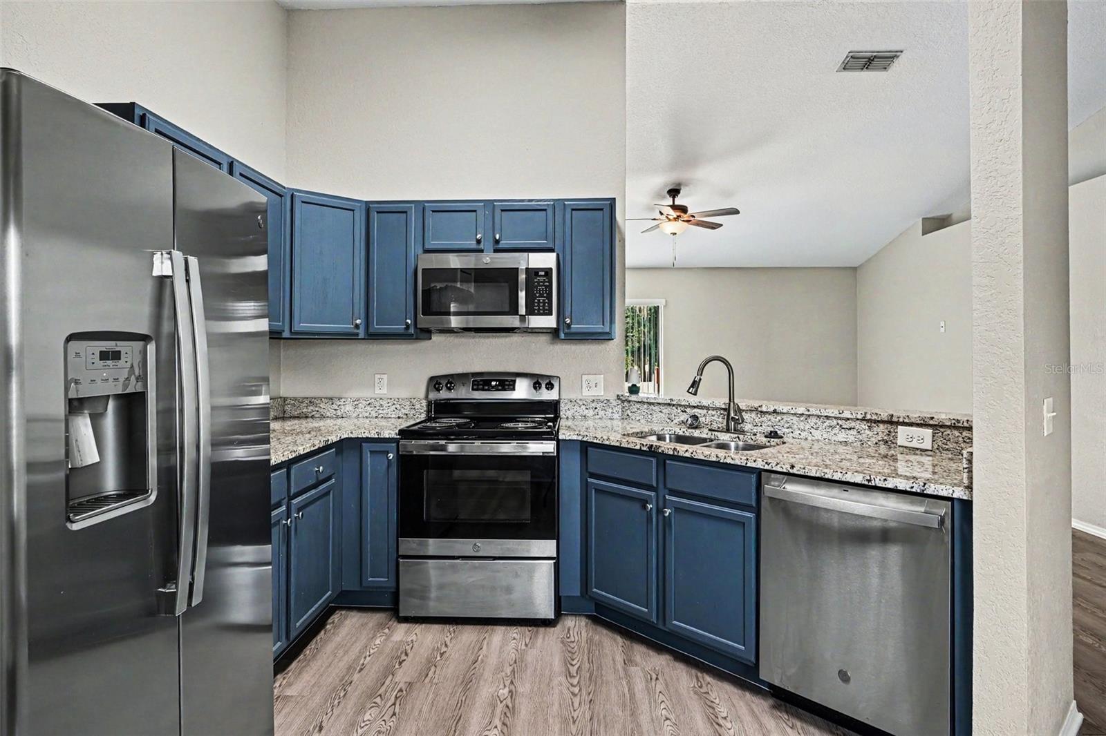 8187 WOODVINE CIR, LAKELAND, FL, 33810