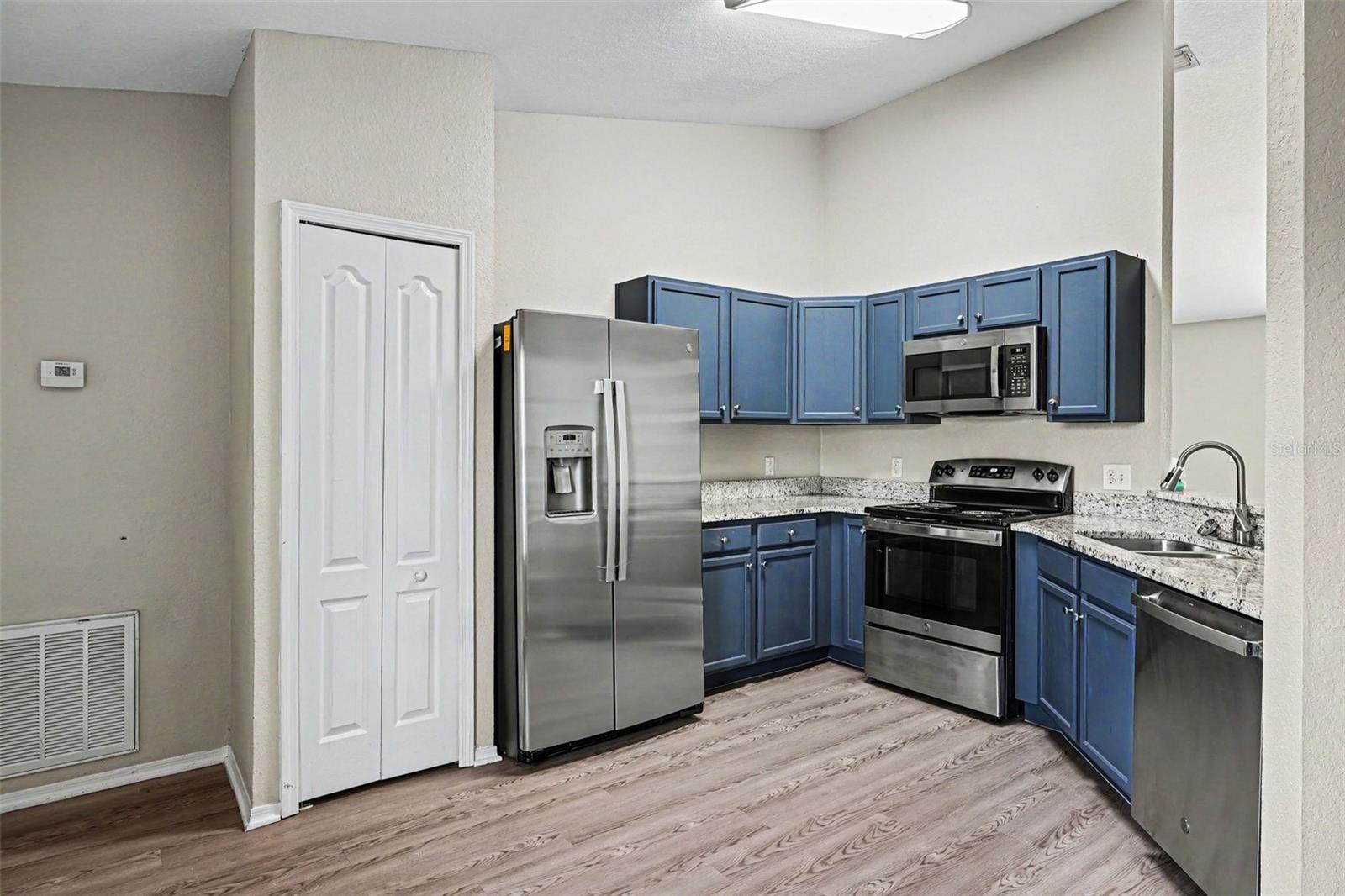 8187 WOODVINE CIR, LAKELAND, FL, 33810
