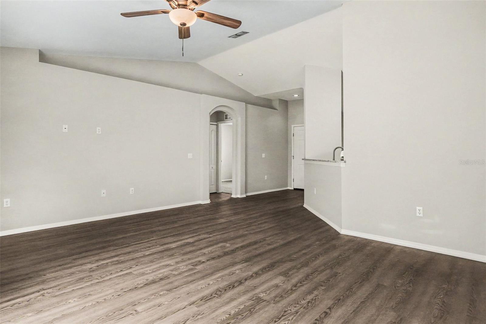 8187 WOODVINE CIR, LAKELAND, FL, 33810