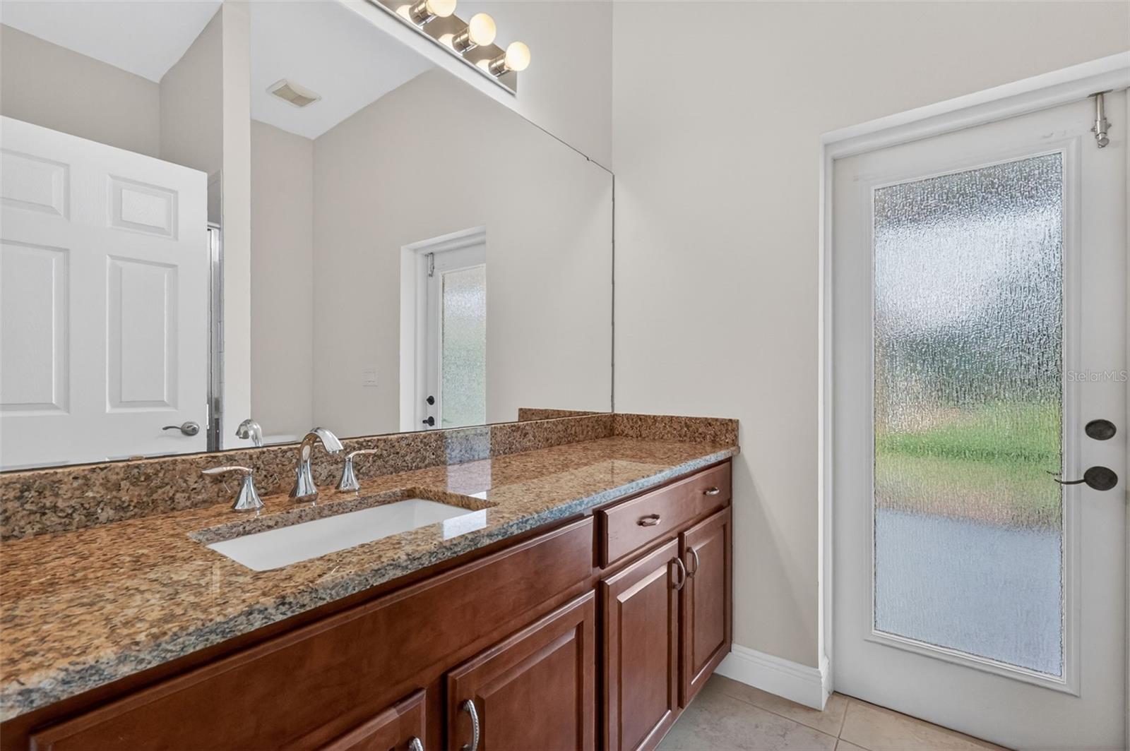 8237 BRIDGEPORT BAY CIR, MOUNT DORA, FL, 32757
