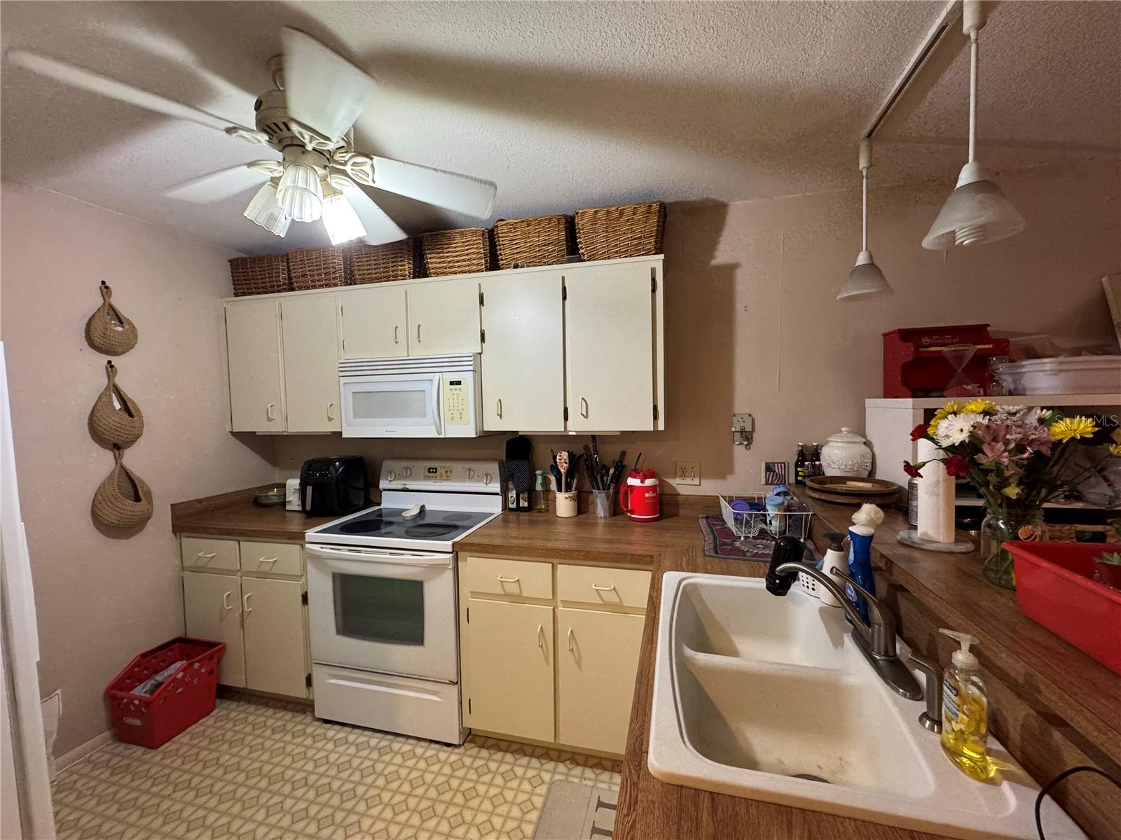 2372 OAK PARK WAY #104, ORLANDO, FL, 32822