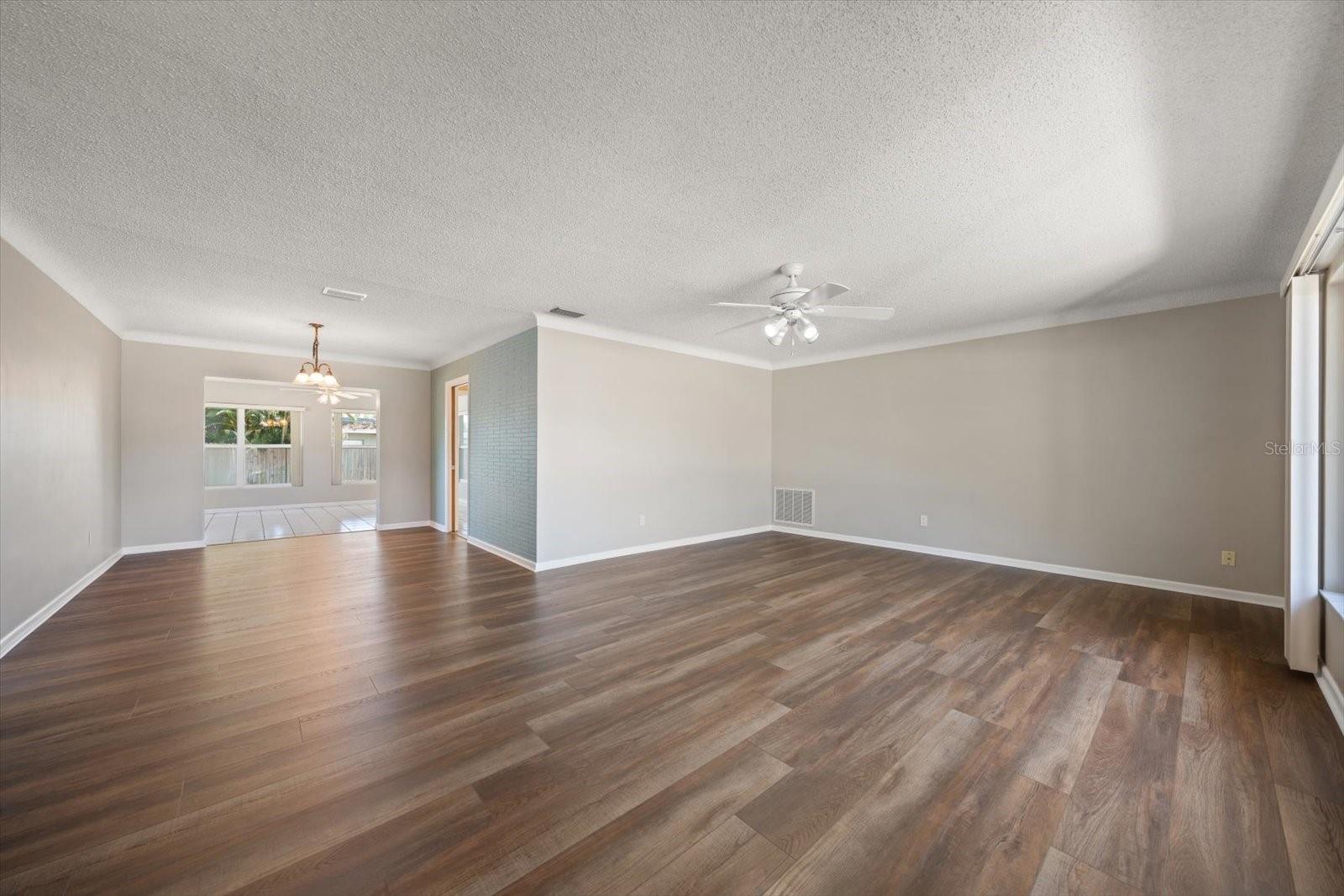 2019 KENMOORE DR, CLEARWATER, FL, 33764
