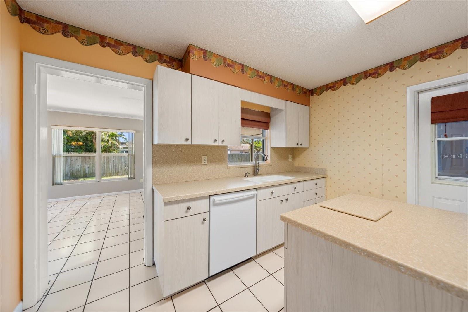 2019 KENMOORE DR, CLEARWATER, FL, 33764