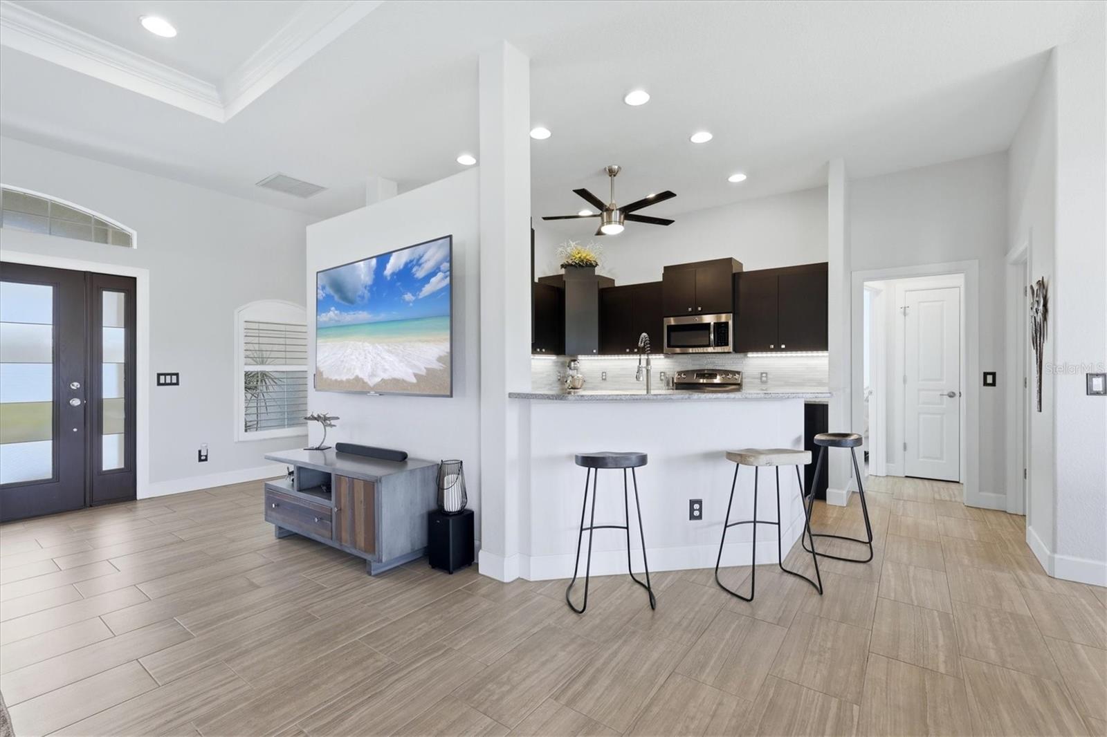 15738 APPLEWHITE CIR, PORT CHARLOTTE, FL, 33981