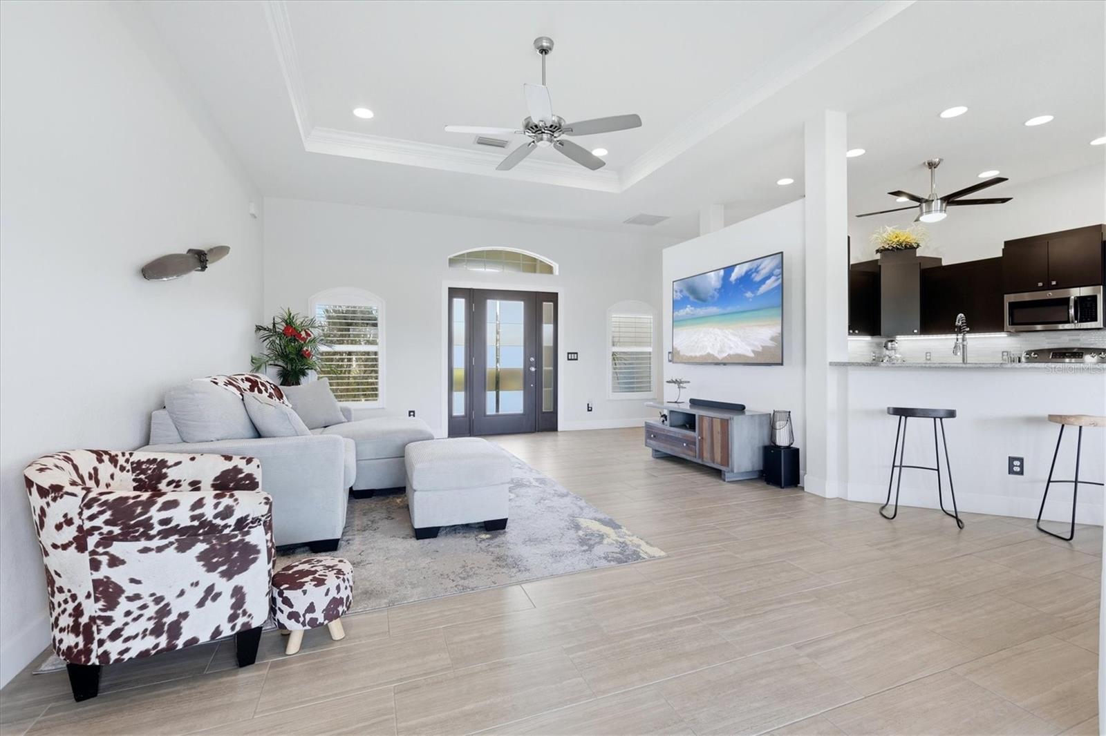 15738 APPLEWHITE CIR, PORT CHARLOTTE, FL, 33981