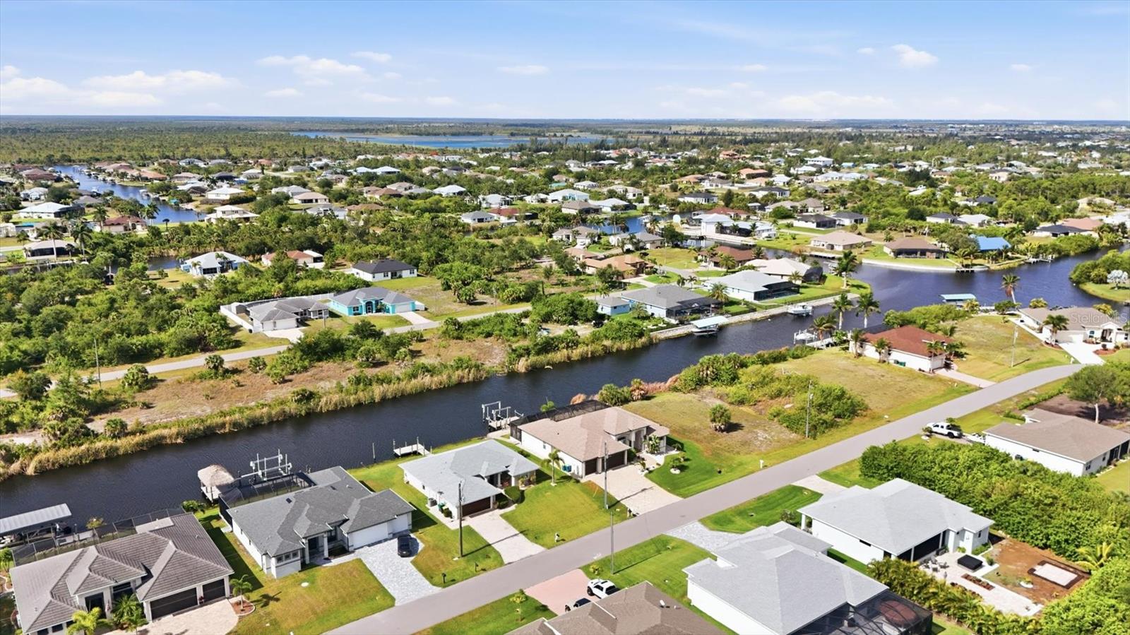 15738 APPLEWHITE CIR, PORT CHARLOTTE, FL, 33981