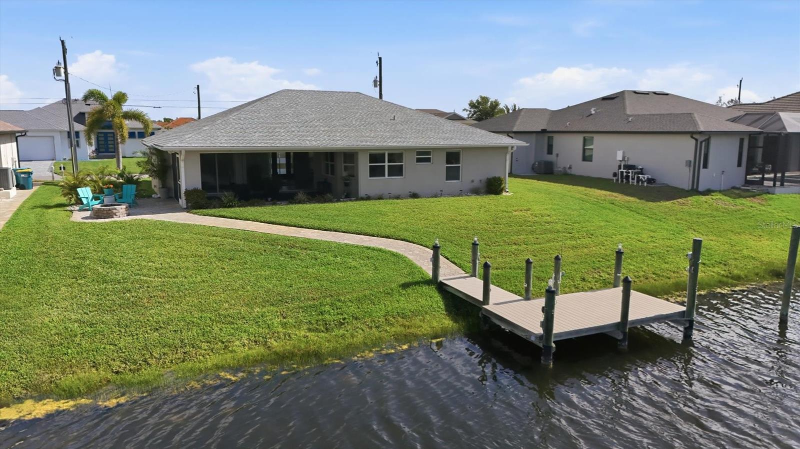 15738 APPLEWHITE CIR, PORT CHARLOTTE, FL, 33981