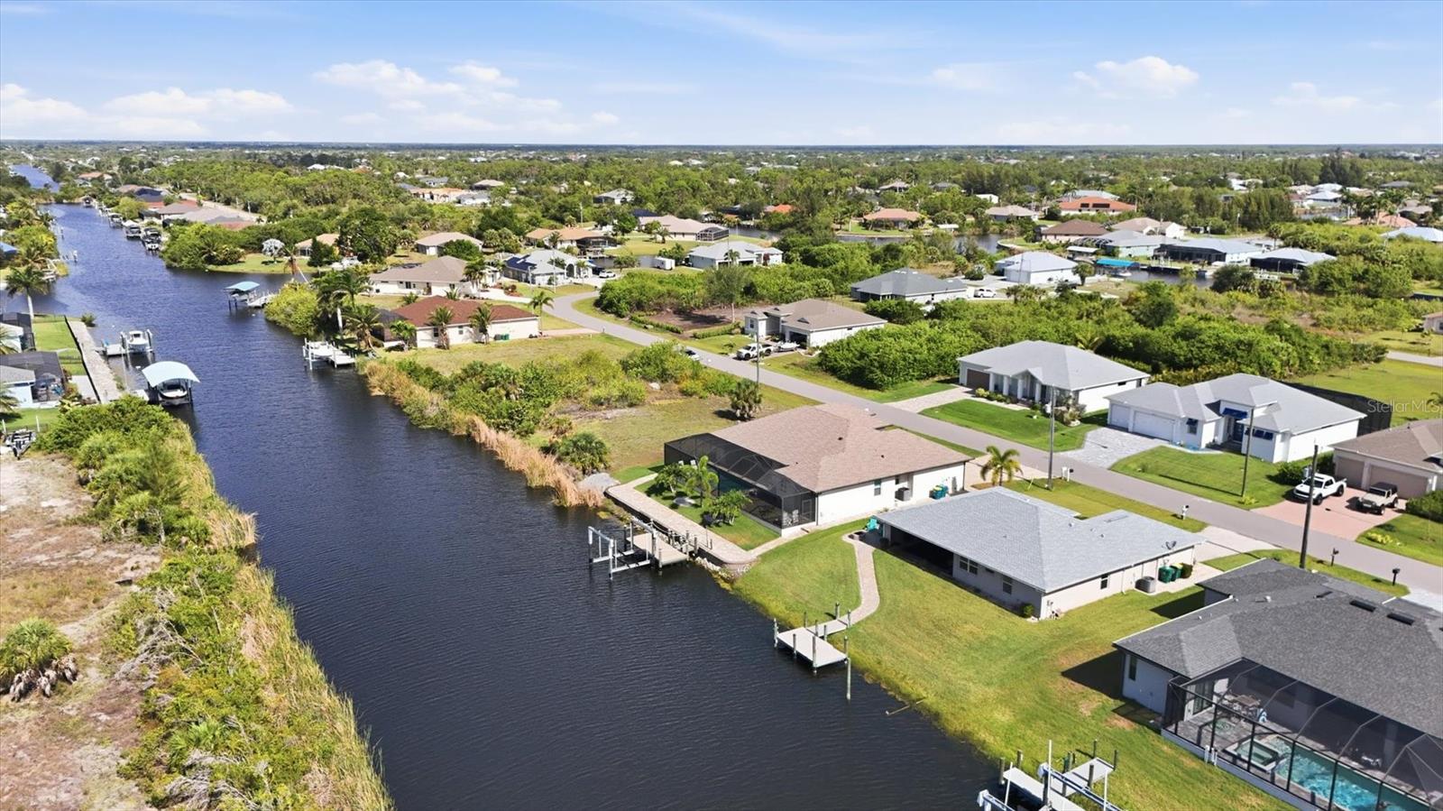 15738 APPLEWHITE CIR, PORT CHARLOTTE, FL, 33981