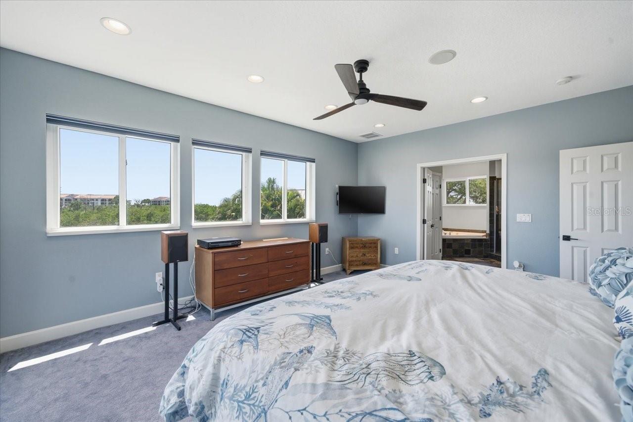 1130 S FLORIDA AVE, TARPON SPRINGS, FL, 34689