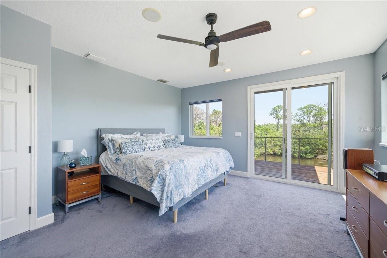 1130 S FLORIDA AVE, TARPON SPRINGS, FL, 34689