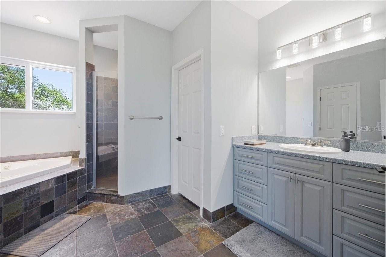 1130 S FLORIDA AVE, TARPON SPRINGS, FL, 34689