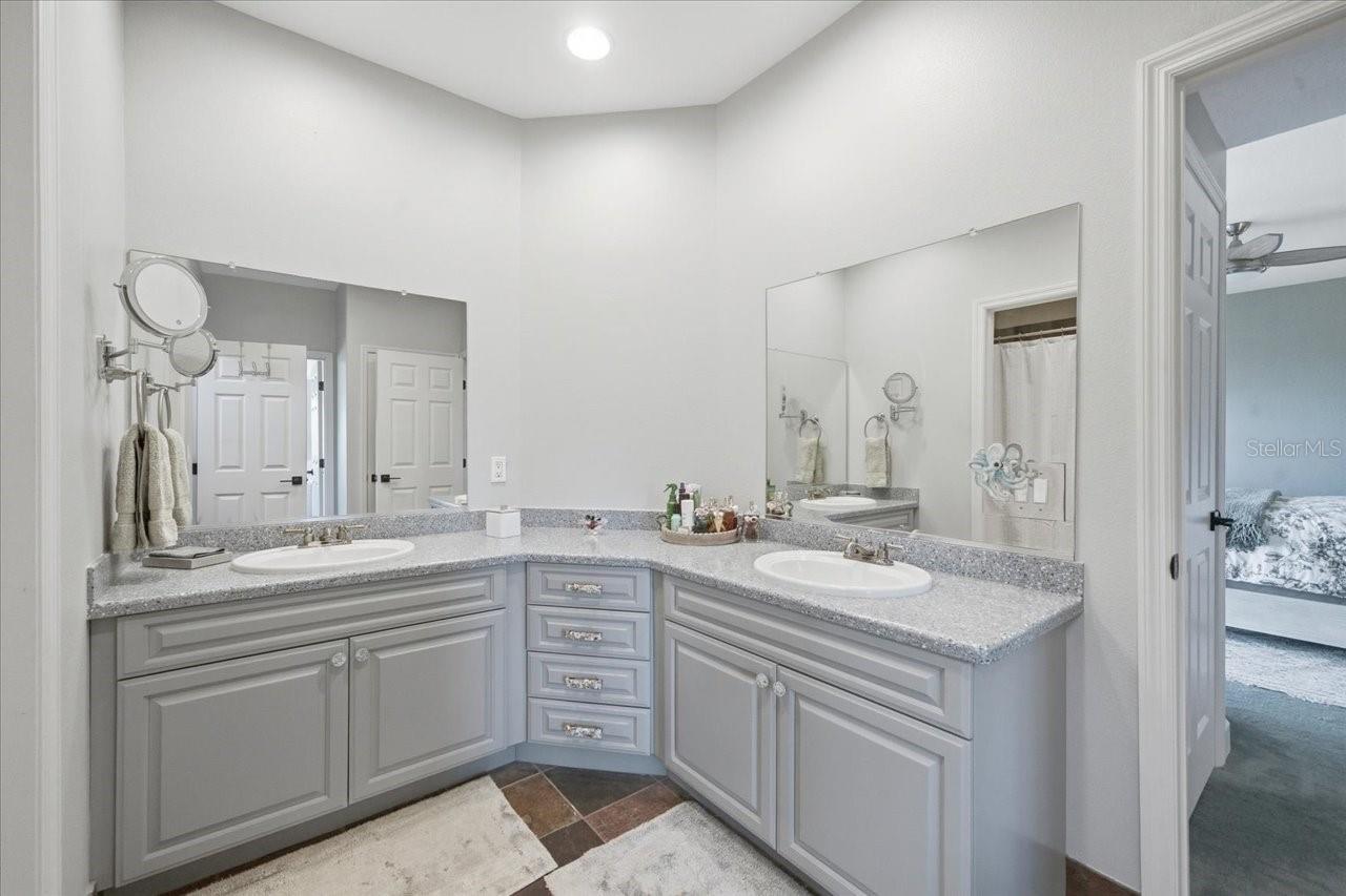 1130 S FLORIDA AVE, TARPON SPRINGS, FL, 34689
