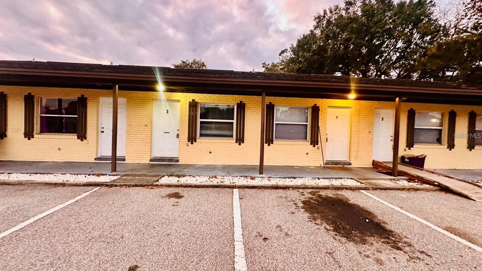 979 BERKLEY RD #4, AUBURNDALE, FL, 33823