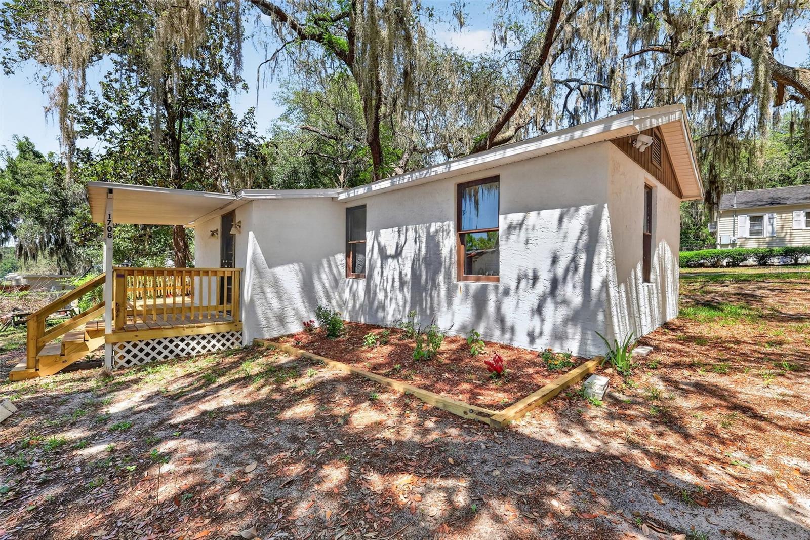 1708 INDIAN TRL, LEESBURG, FL, 34748