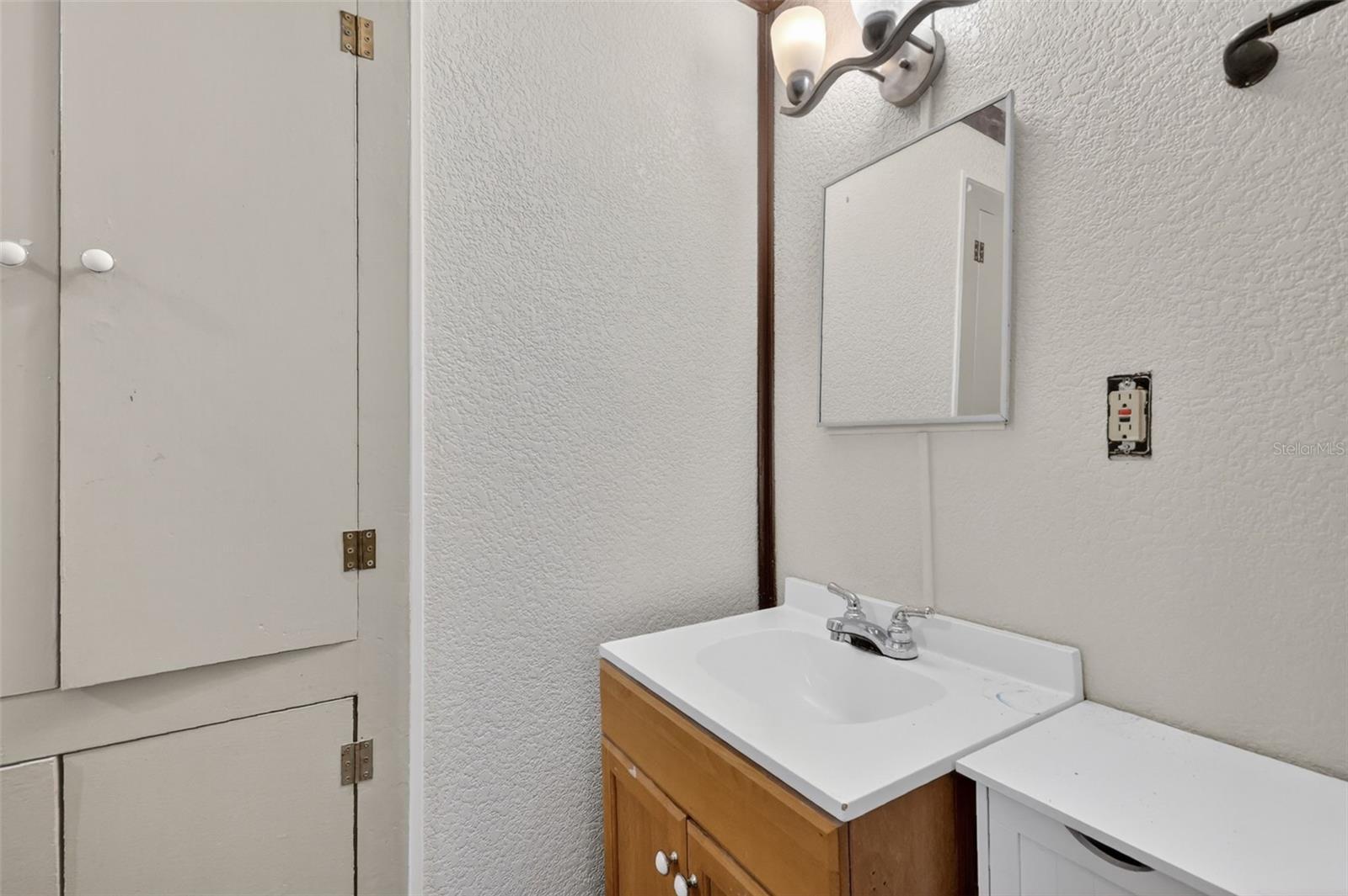 1708 INDIAN TRL, LEESBURG, FL, 34748