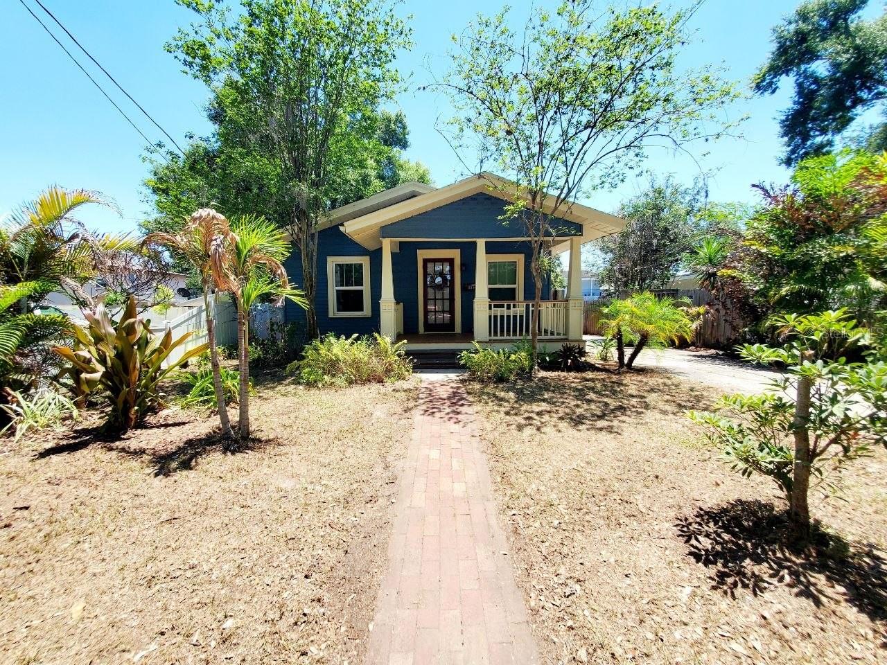 1215 E MOHAWK AVE, TAMPA, FL, 33604