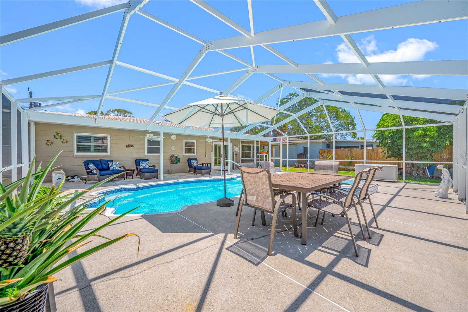 5000 VENETIAN BLVD NE, ST PETERSBURG, FL, 33703