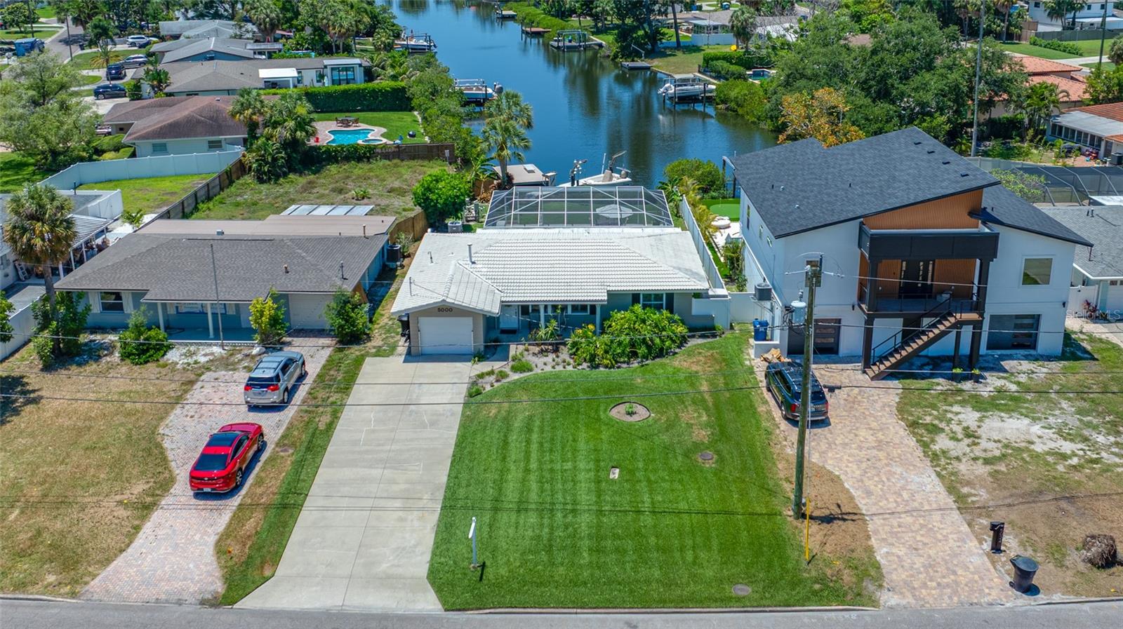 5000 VENETIAN BLVD NE, ST PETERSBURG, FL, 33703