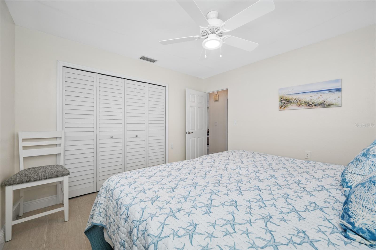 5000 VENETIAN BLVD NE, ST PETERSBURG, FL, 33703
