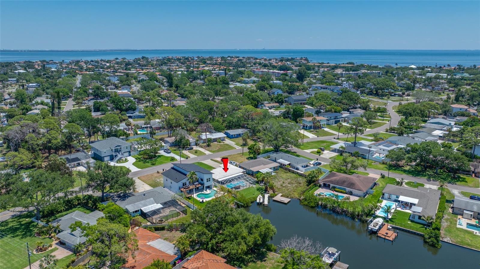 5000 VENETIAN BLVD NE, ST PETERSBURG, FL, 33703