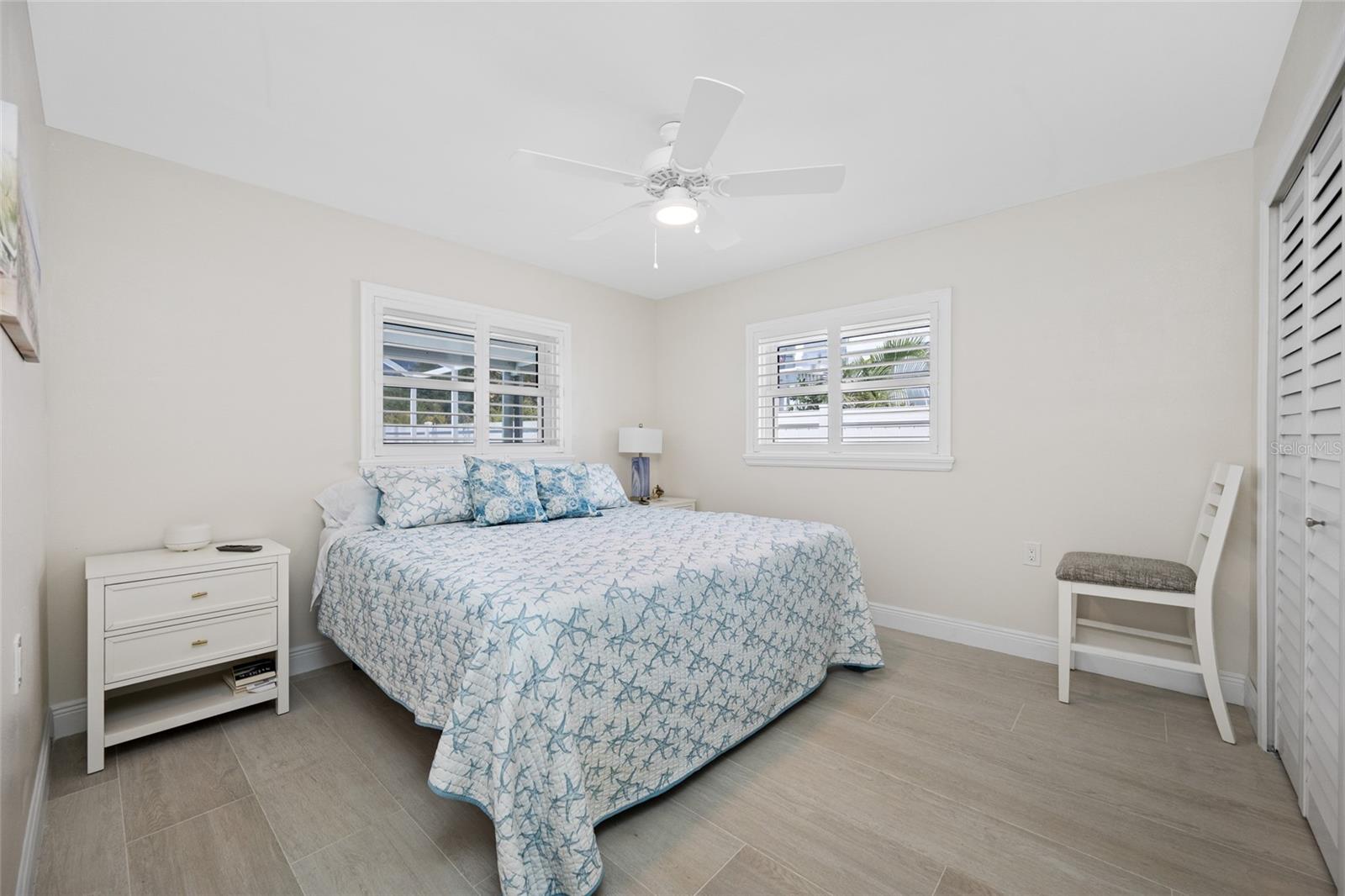 5000 VENETIAN BLVD NE, ST PETERSBURG, FL, 33703