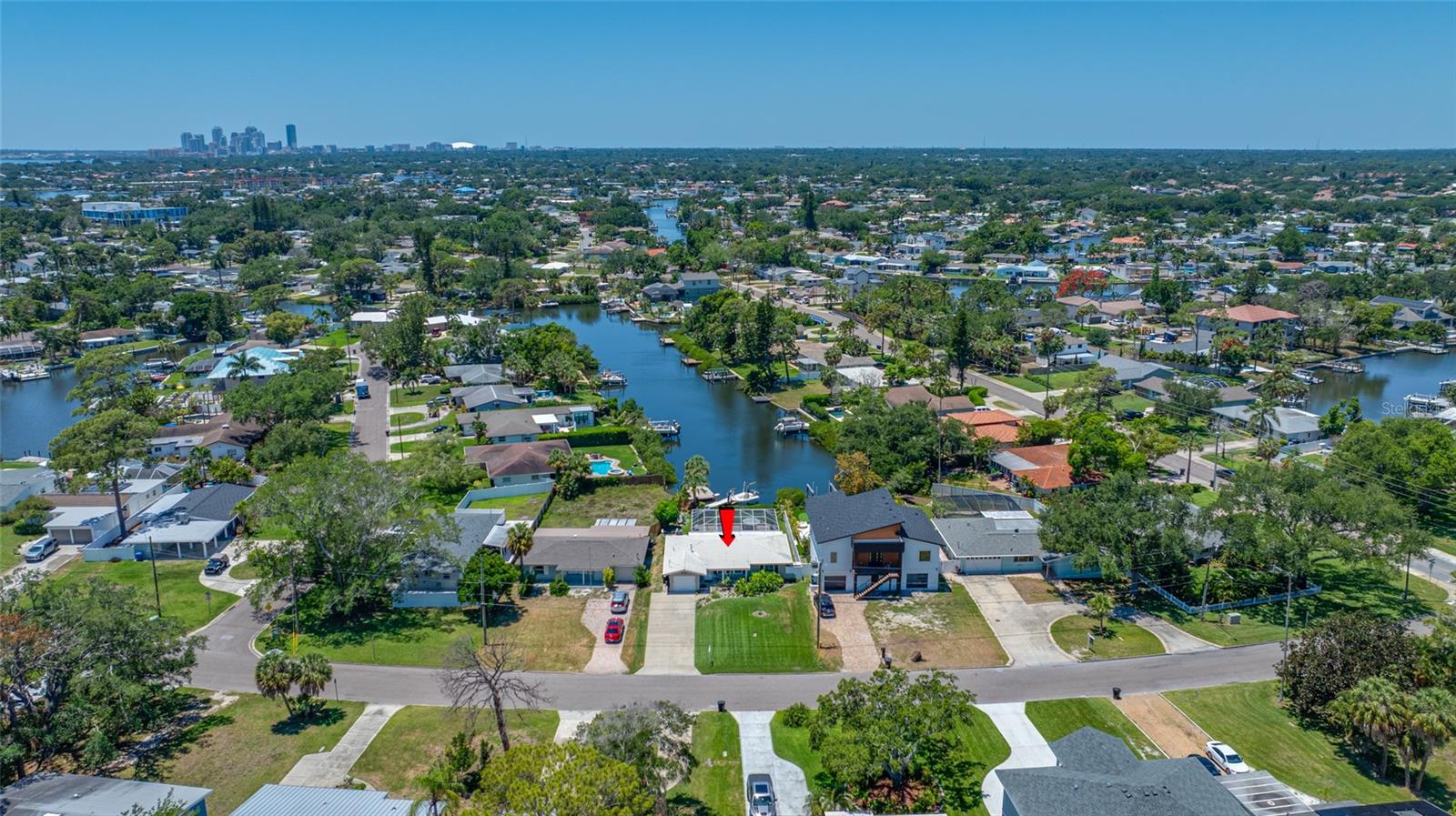 5000 VENETIAN BLVD NE, ST PETERSBURG, FL, 33703