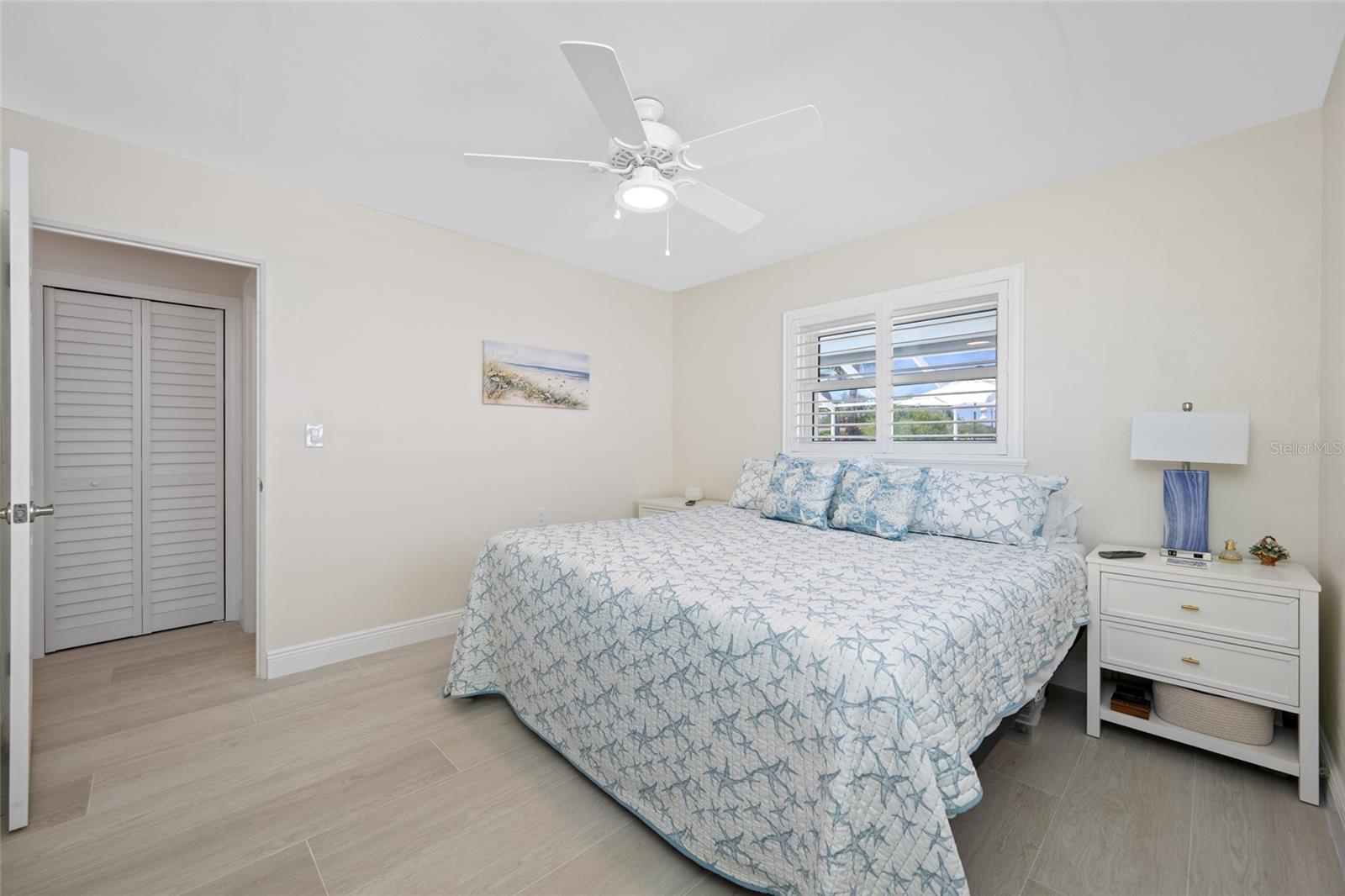 5000 VENETIAN BLVD NE, ST PETERSBURG, FL, 33703