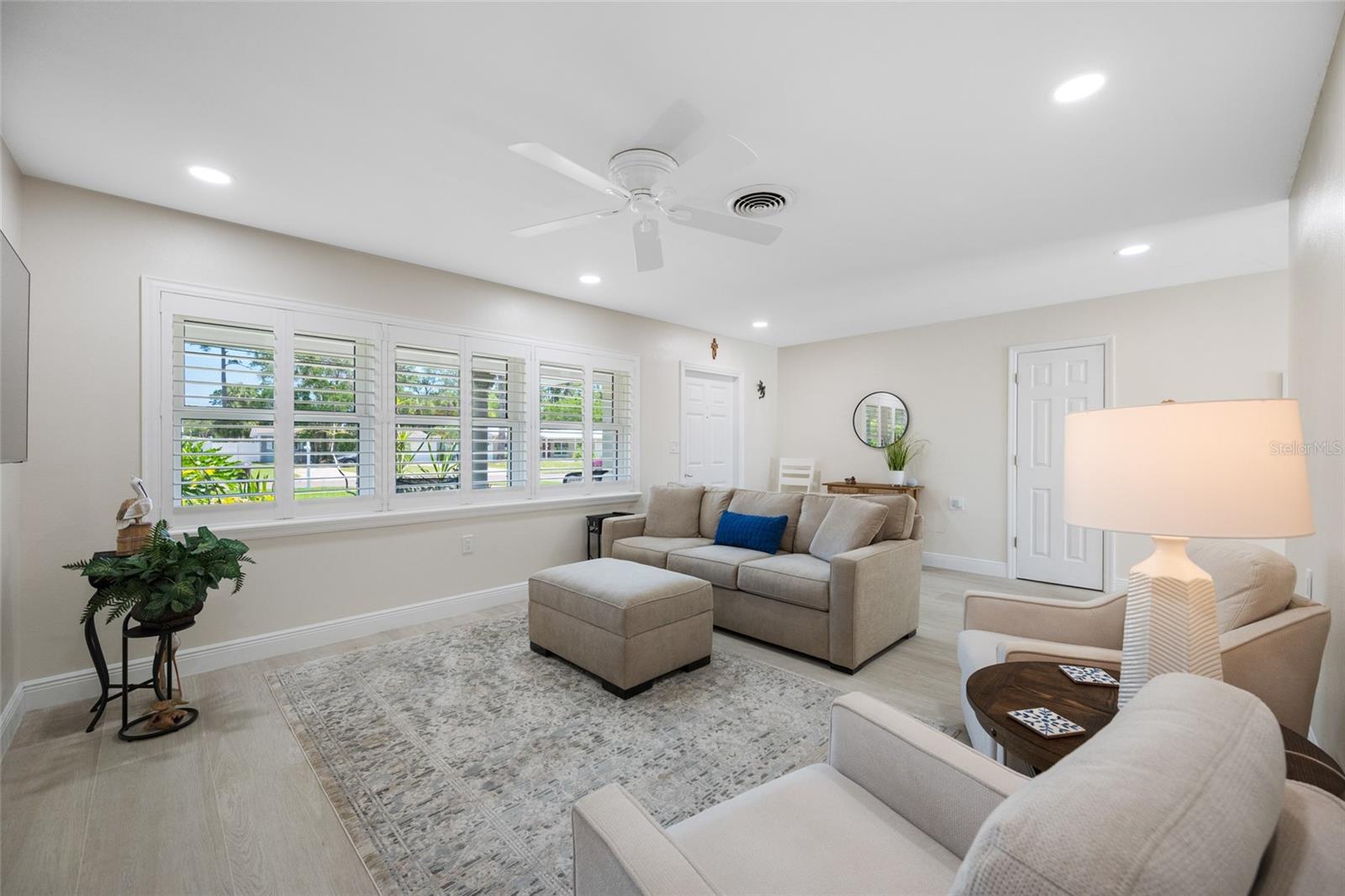 5000 VENETIAN BLVD NE, ST PETERSBURG, FL, 33703