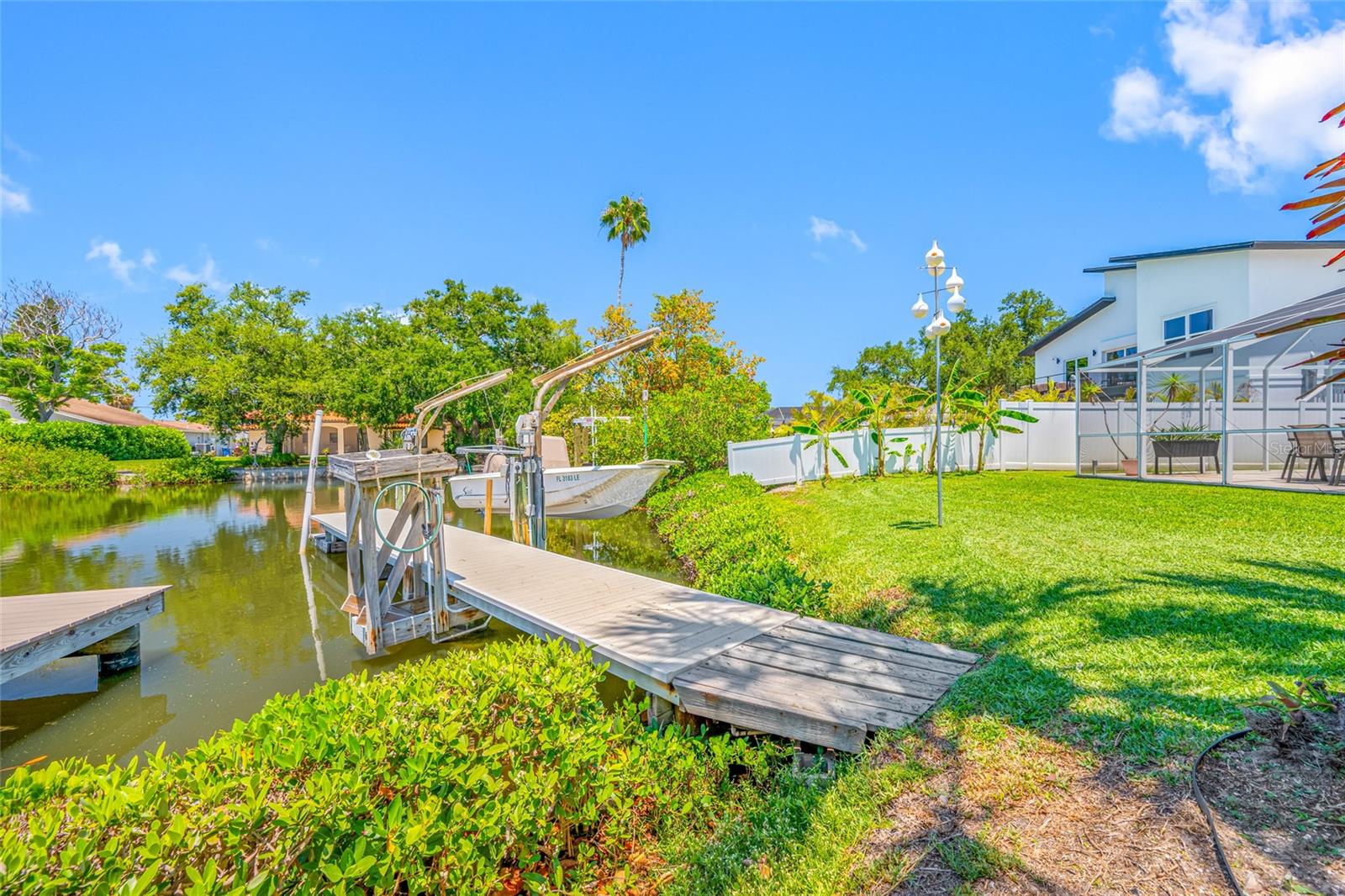 5000 VENETIAN BLVD NE, ST PETERSBURG, FL, 33703
