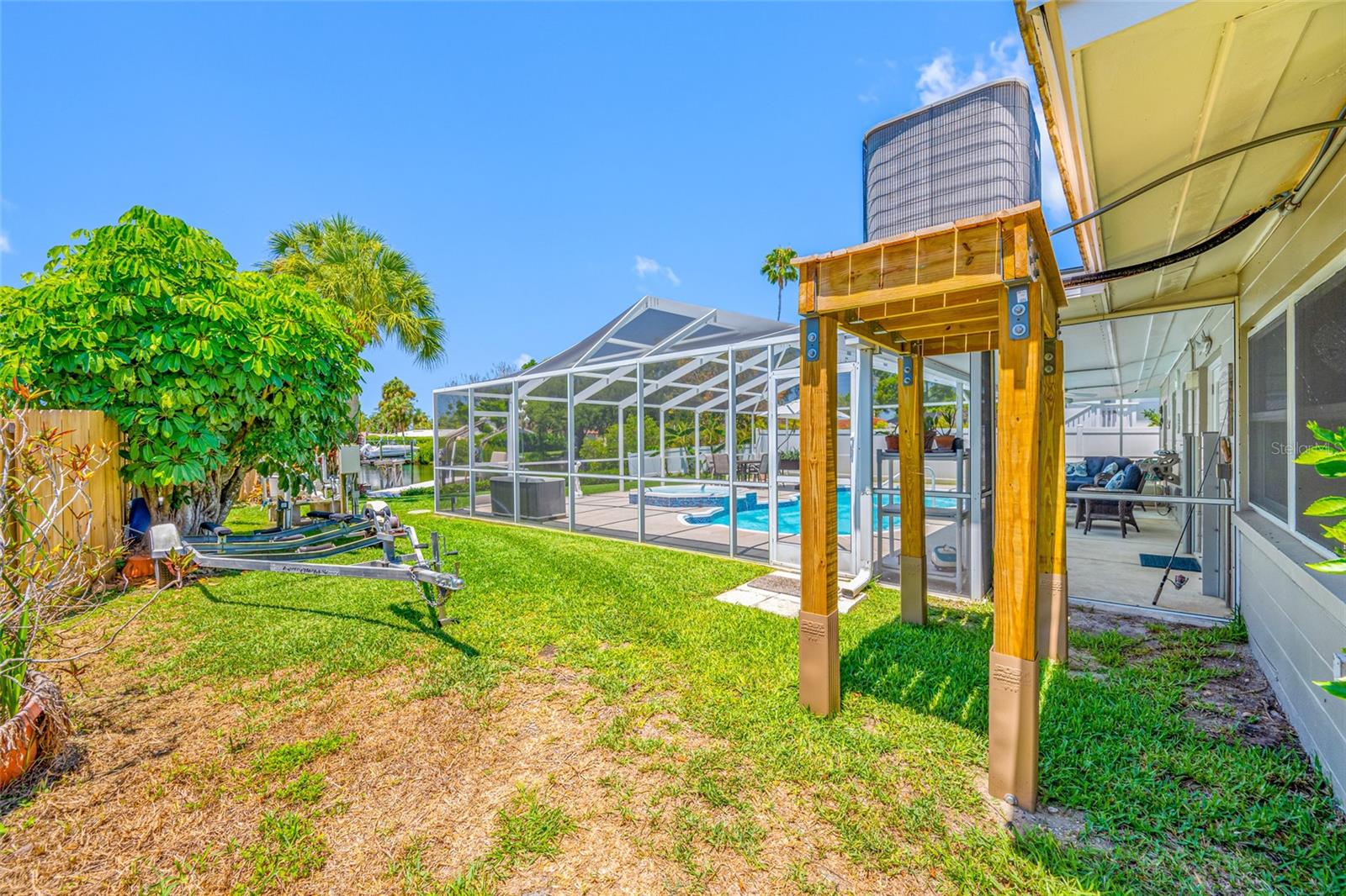 5000 VENETIAN BLVD NE, ST PETERSBURG, FL, 33703