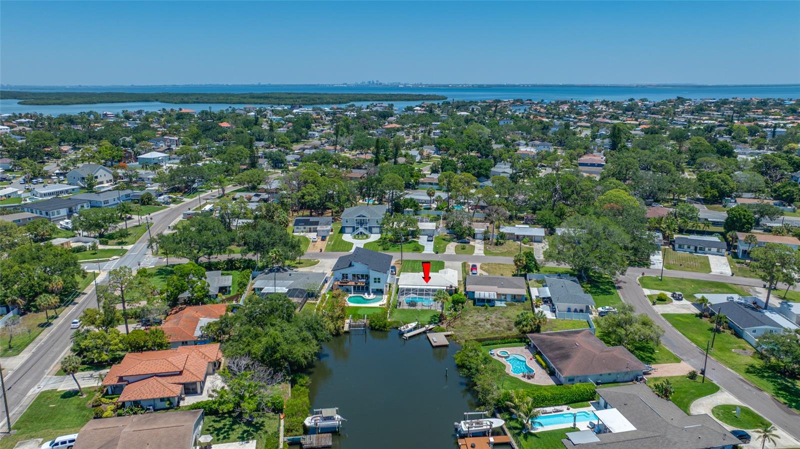 5000 VENETIAN BLVD NE, ST PETERSBURG, FL, 33703