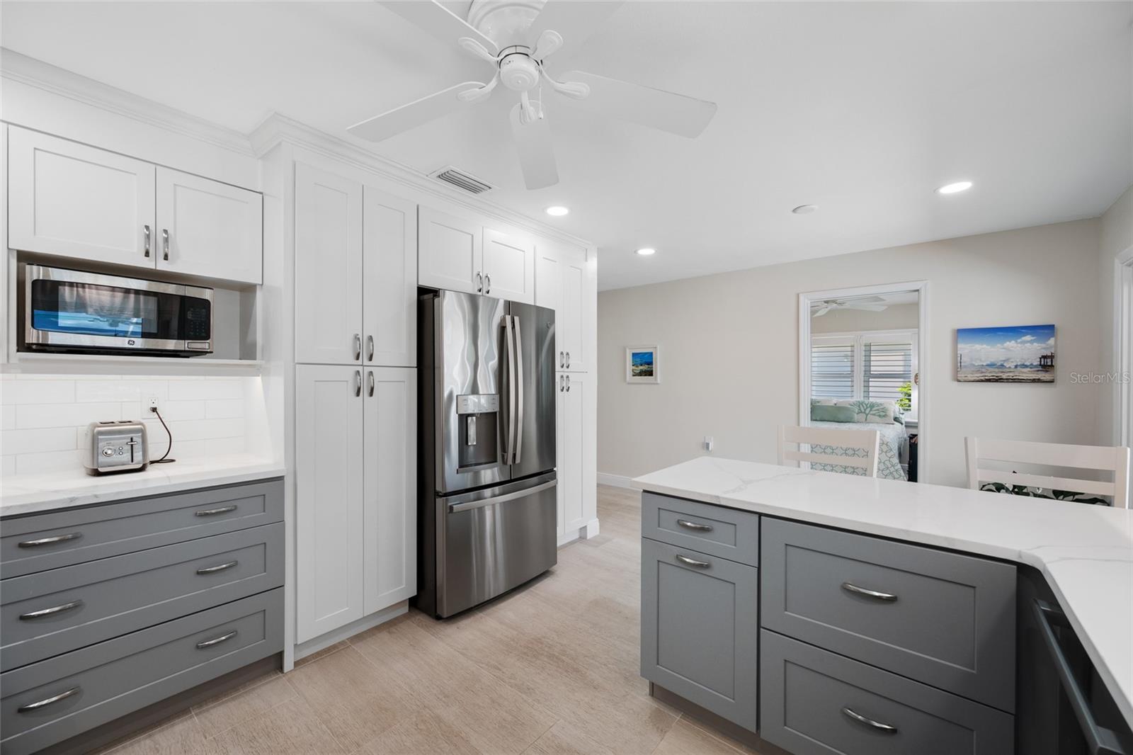 5000 VENETIAN BLVD NE, ST PETERSBURG, FL, 33703