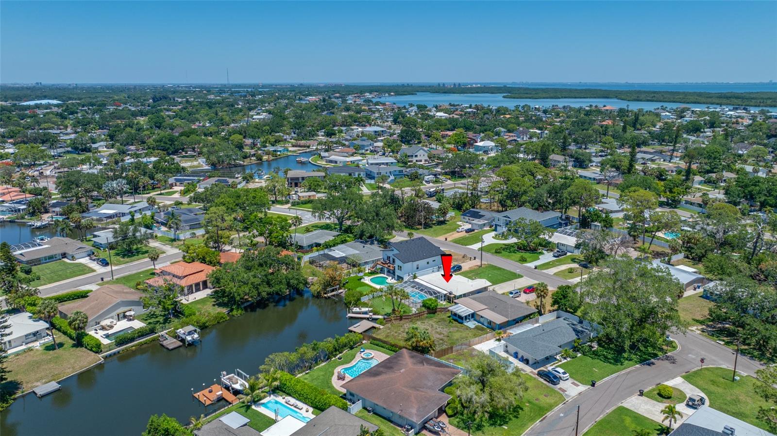 5000 VENETIAN BLVD NE, ST PETERSBURG, FL, 33703