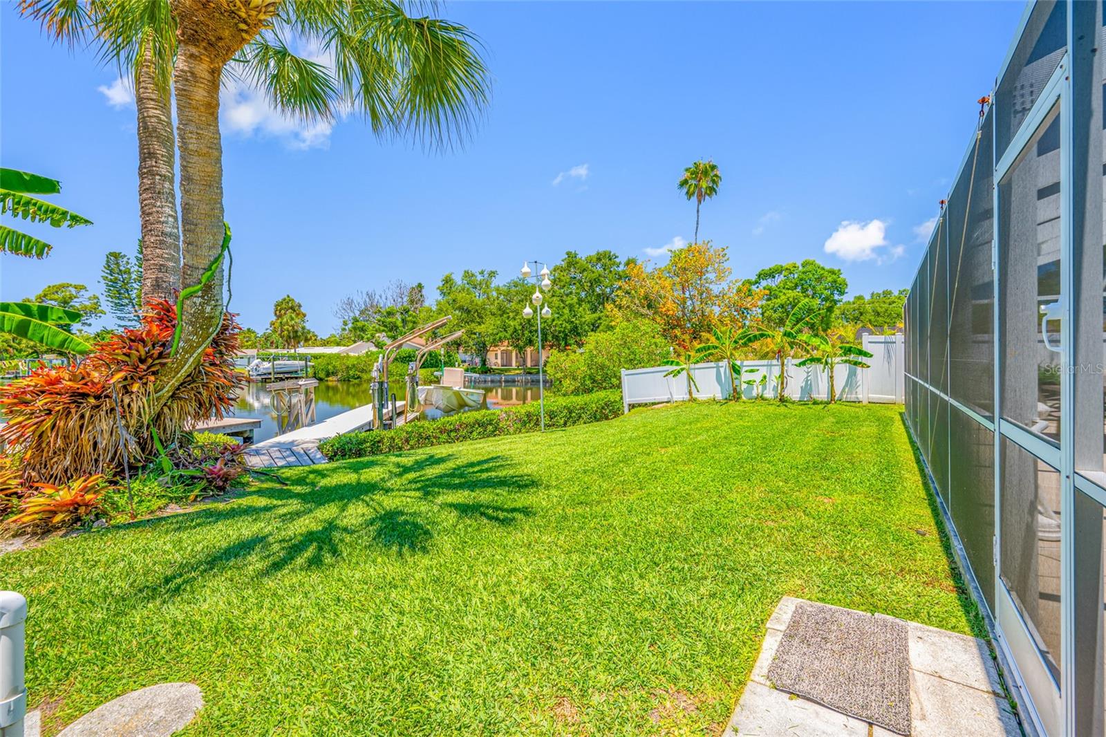 5000 VENETIAN BLVD NE, ST PETERSBURG, FL, 33703