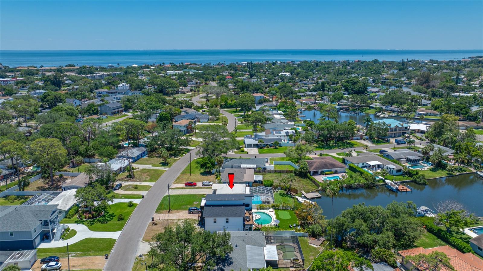 5000 VENETIAN BLVD NE, ST PETERSBURG, FL, 33703
