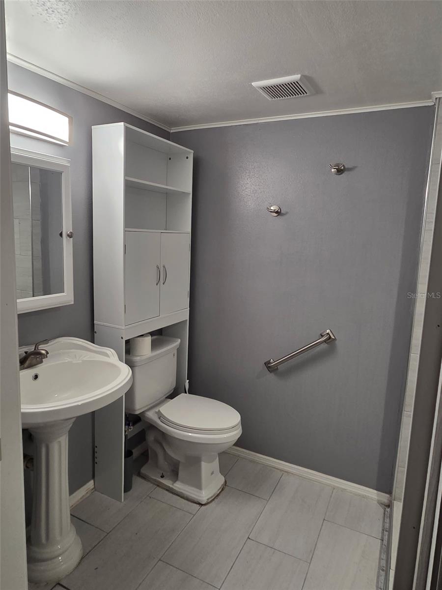 10019 N 52ND ST, TAMPA, FL, 33617