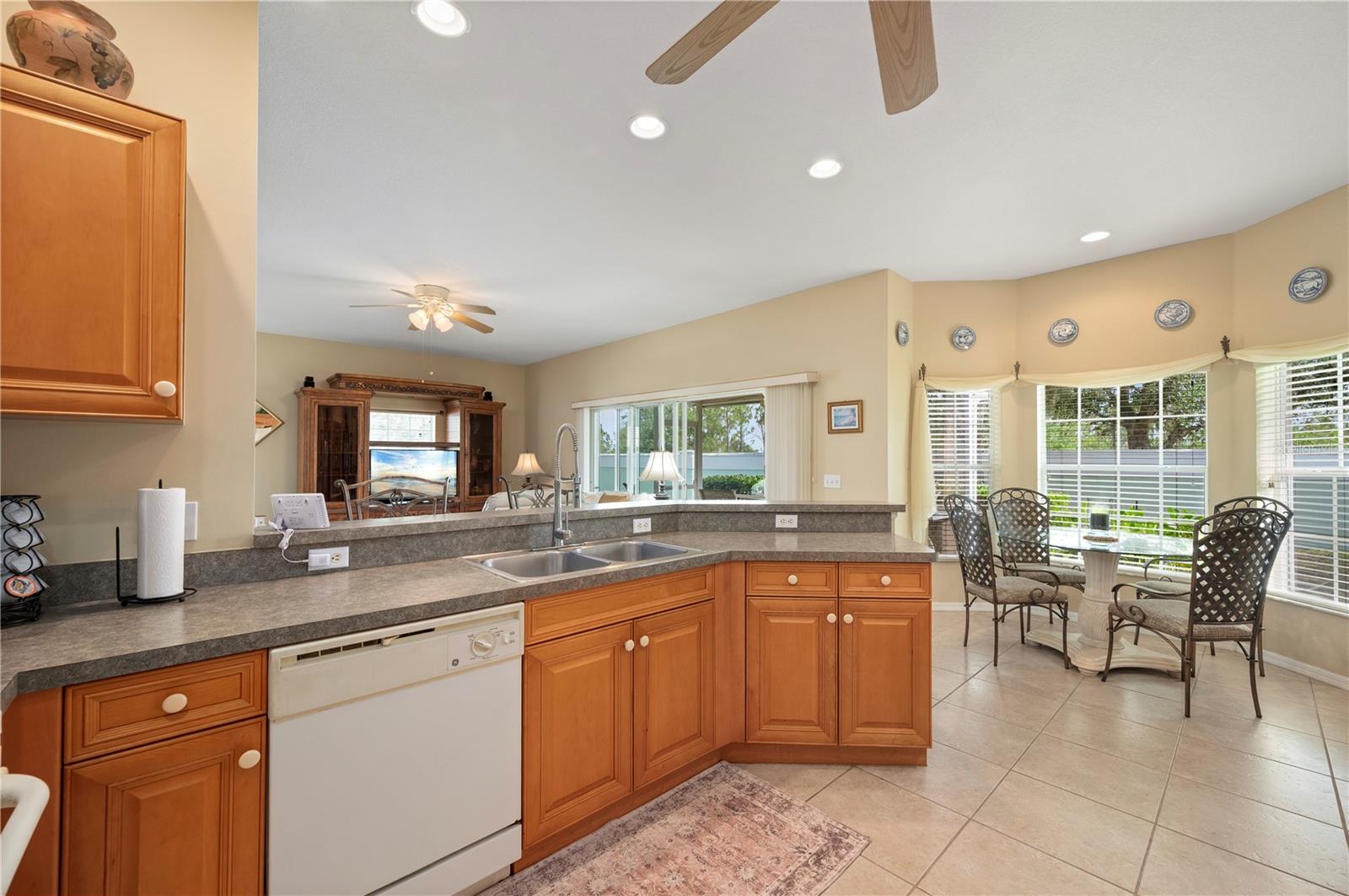 25534 HERITAGE LAKE BLVD, PUNTA GORDA, FL, 33983