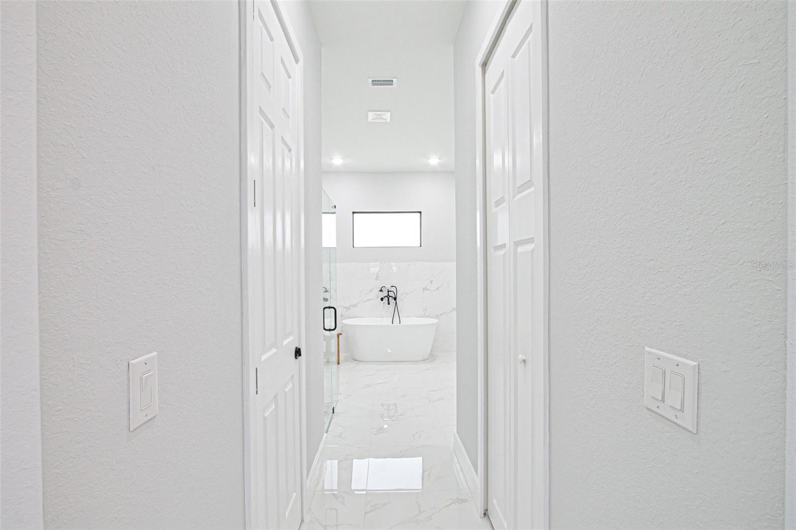 836 NE 6TH PL, CAPE CORAL, FL, 33909