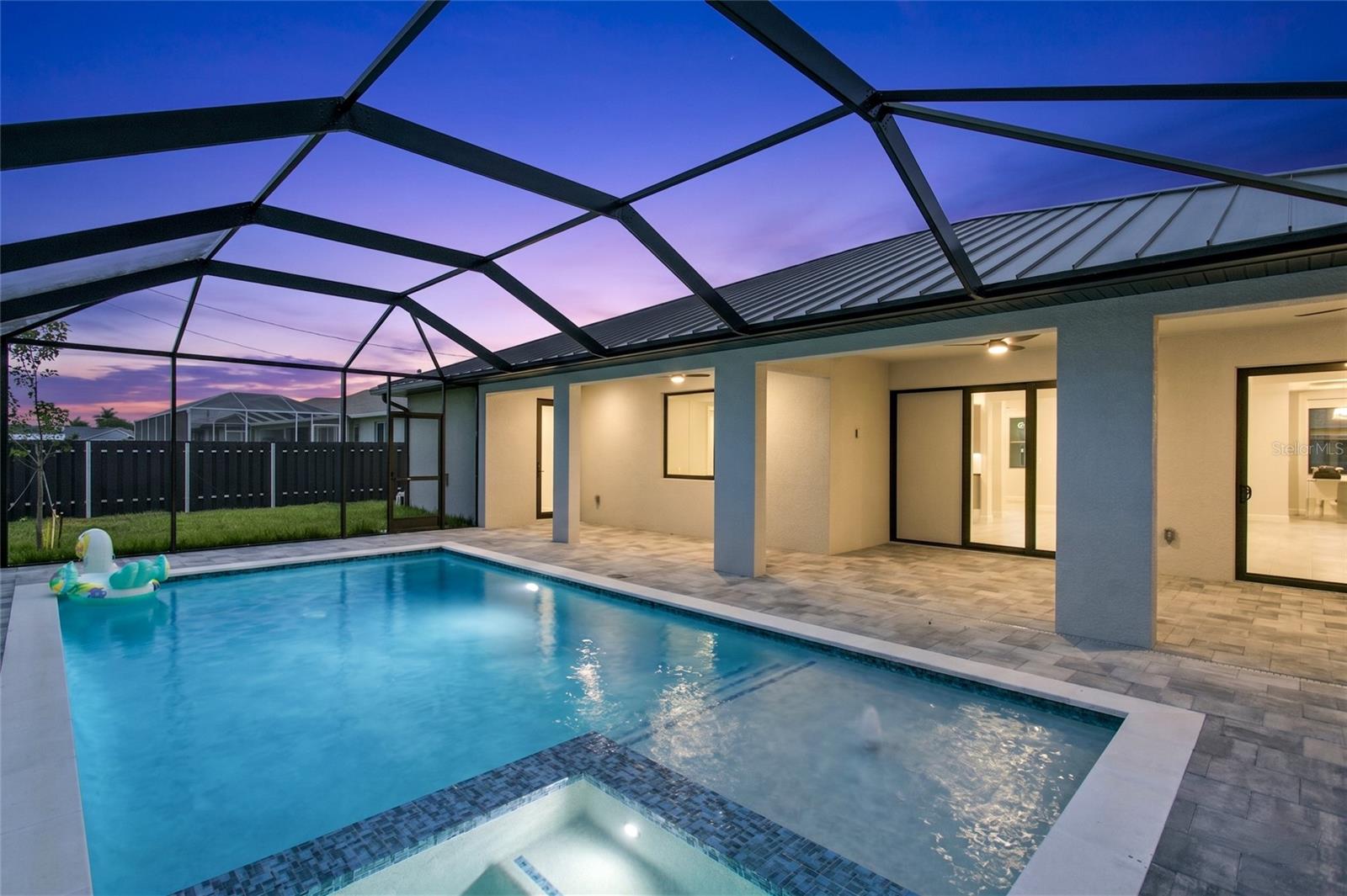 812 SW 14TH AVE, CAPE CORAL, FL, 33991