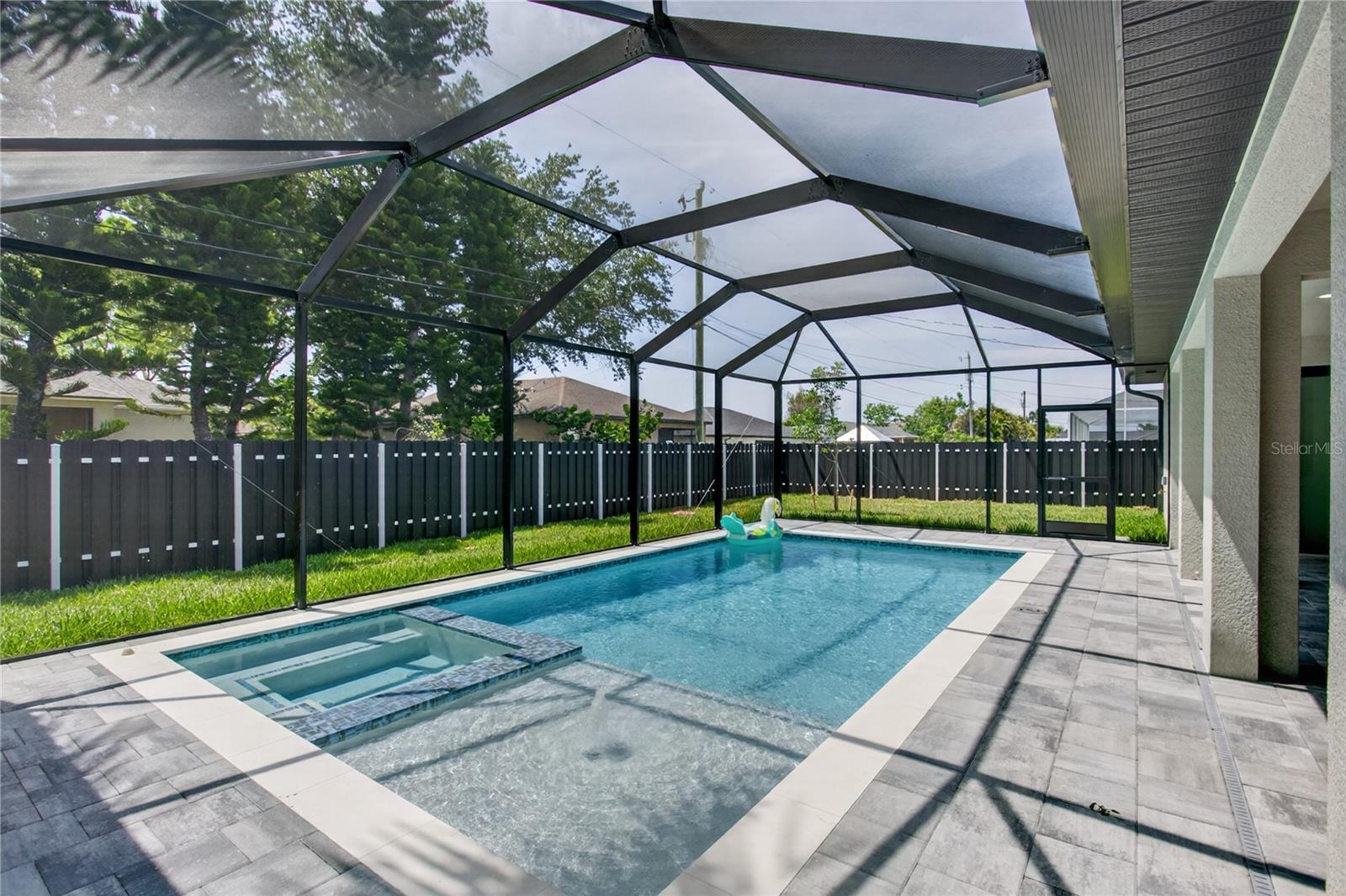 812 SW 14TH AVE, CAPE CORAL, FL, 33991